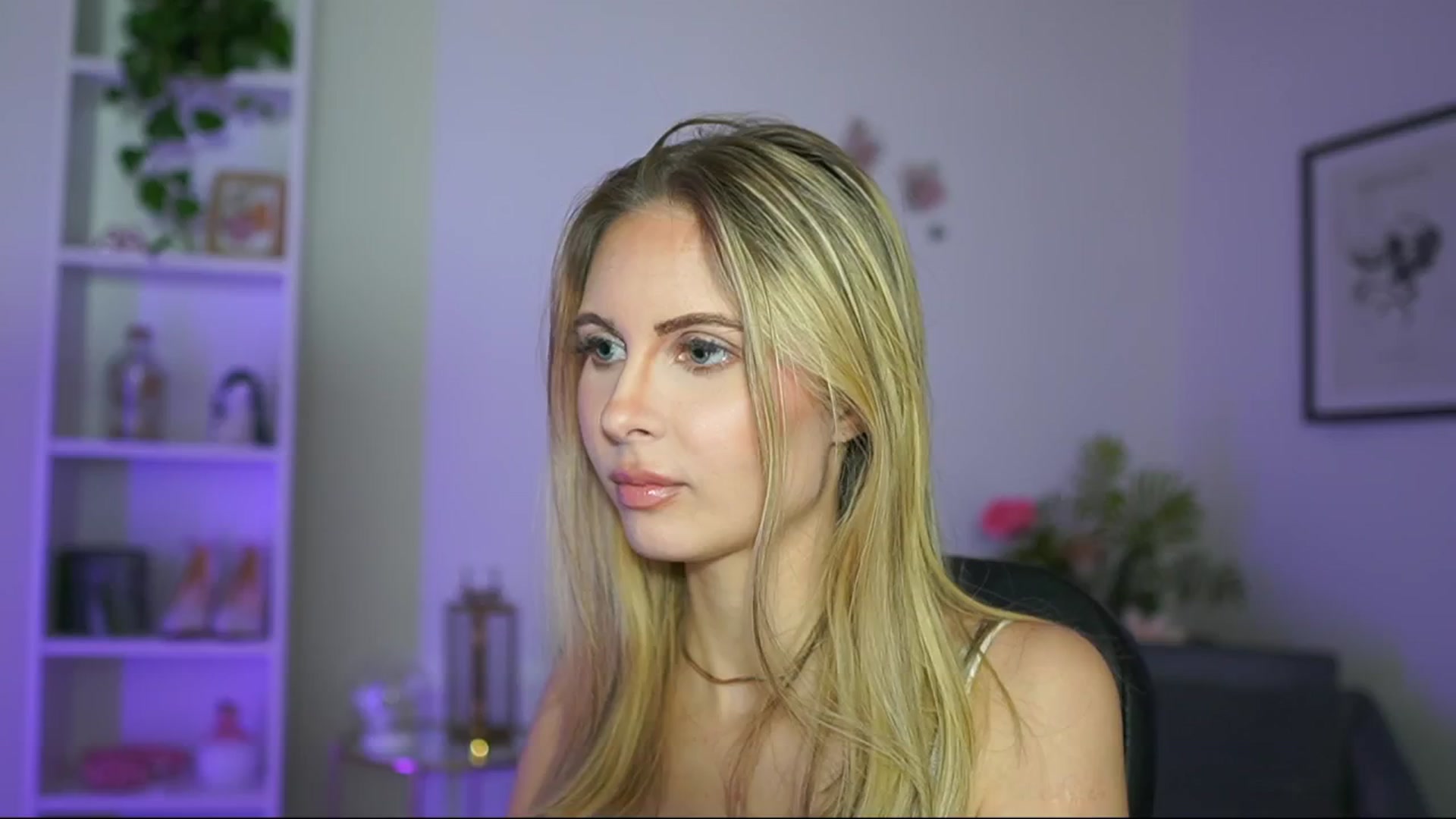 Gallery image thumbnail from Catecrago_'s myfreecams stream on, 02/26/2025, 14:02 image 20 of 20