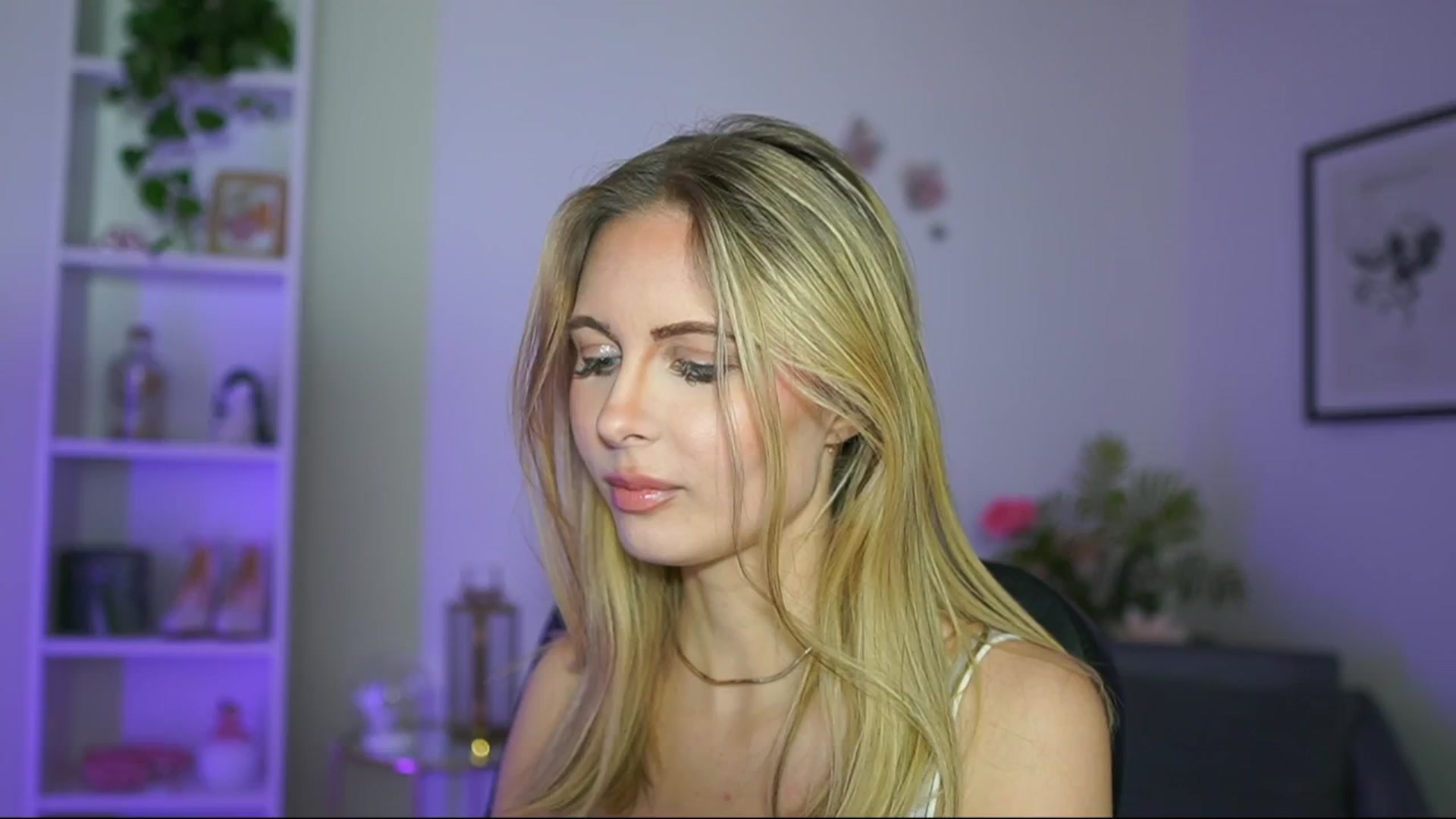 Gallery image thumbnail from Catecrago_'s myfreecams stream on, 02/26/2025, 14:02 image 4 of 20