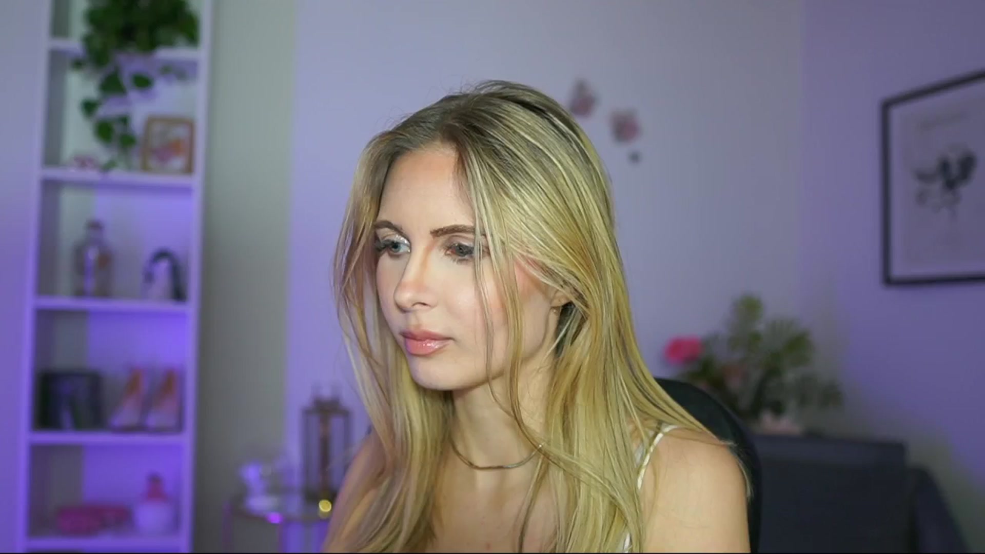 Gallery image thumbnail from Catecrago_'s myfreecams stream on, 02/26/2025, 14:02 image 6 of 20