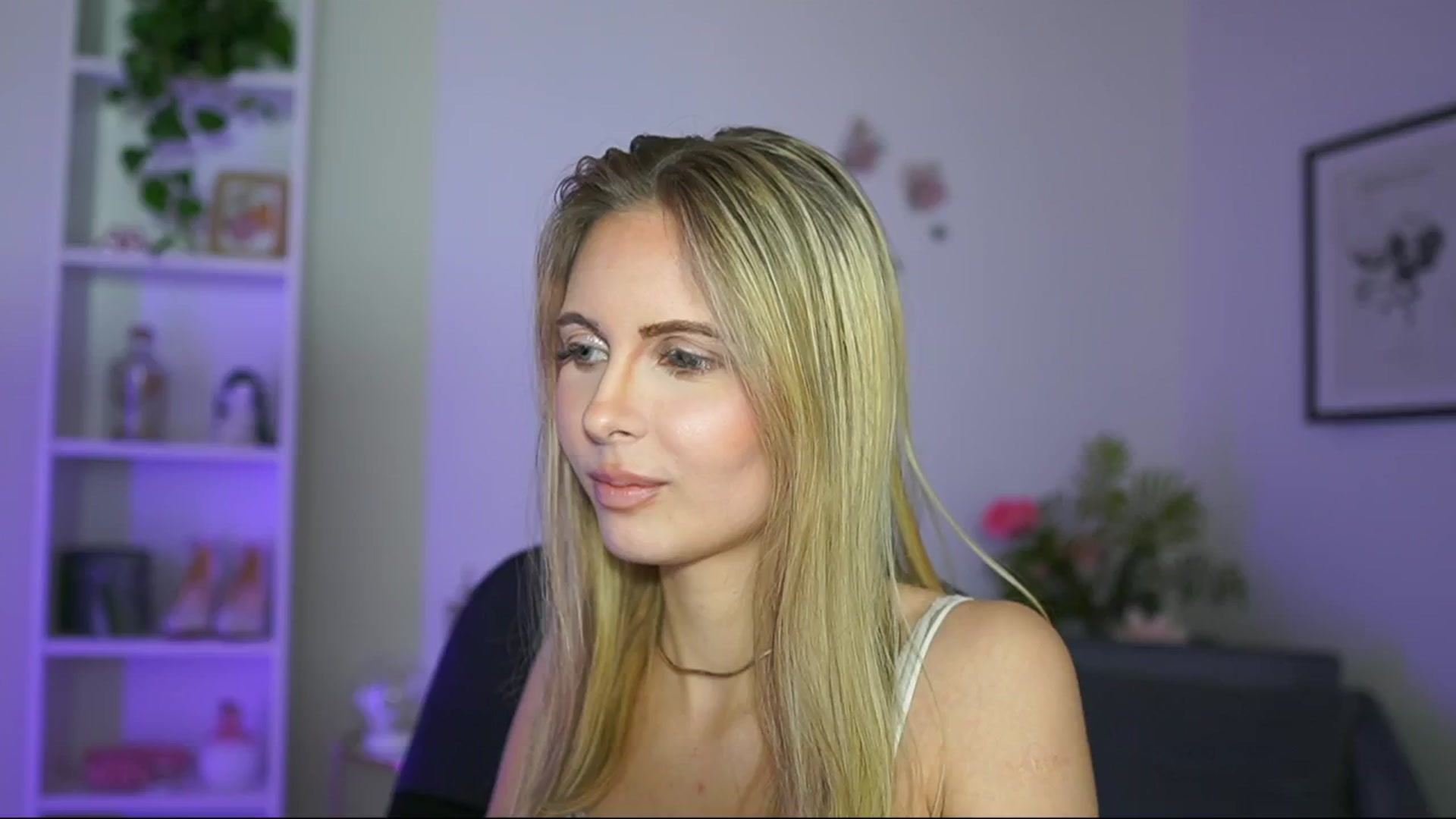 Gallery image thumbnail from Catecrago_'s myfreecams stream on, 02/26/2025, 15:38 image 20 of 20