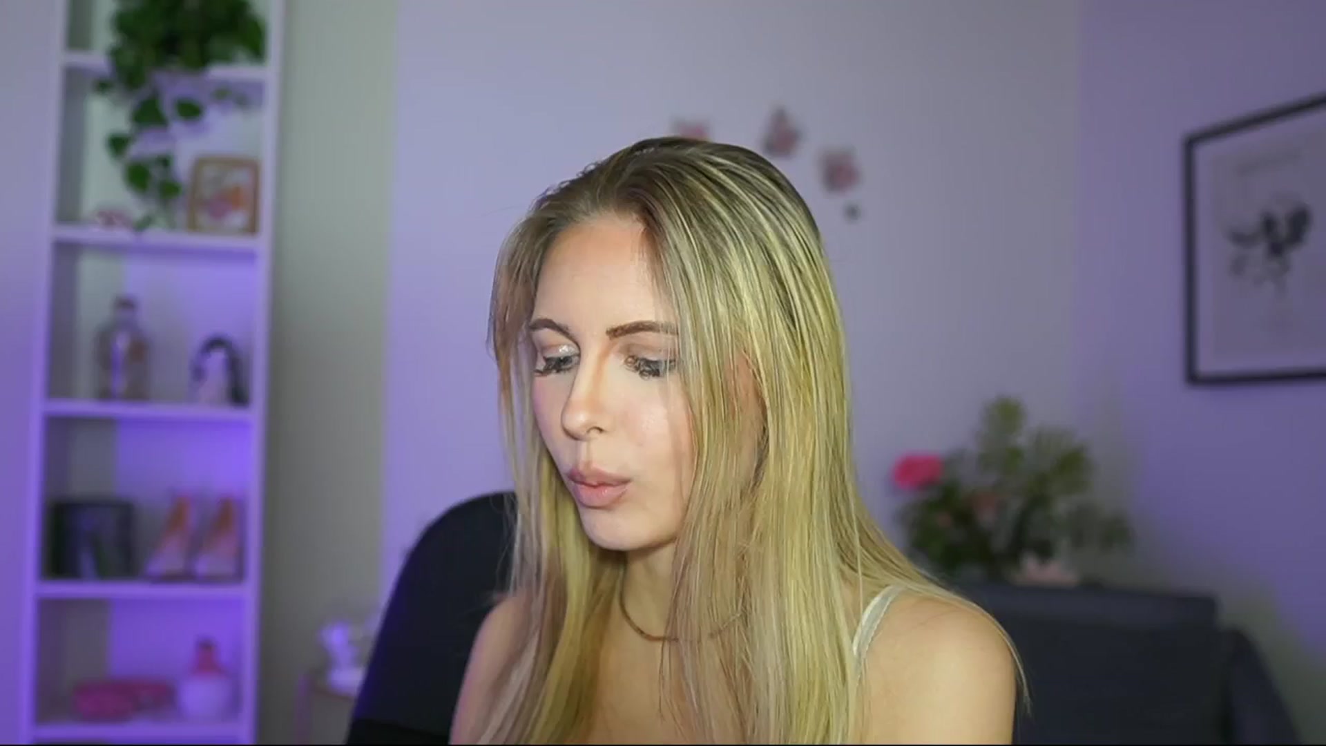 Gallery image thumbnail from Catecrago_'s myfreecams stream on, 02/26/2025, 15:38 image 14 of 20