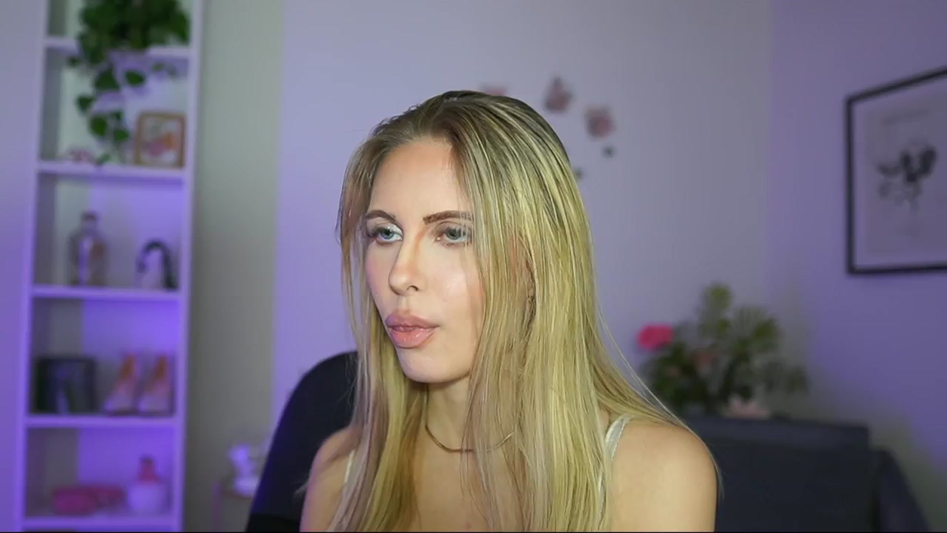 Gallery image thumbnail from Catecrago_'s myfreecams stream on, 02/26/2025, 15:38 image 11 of 20