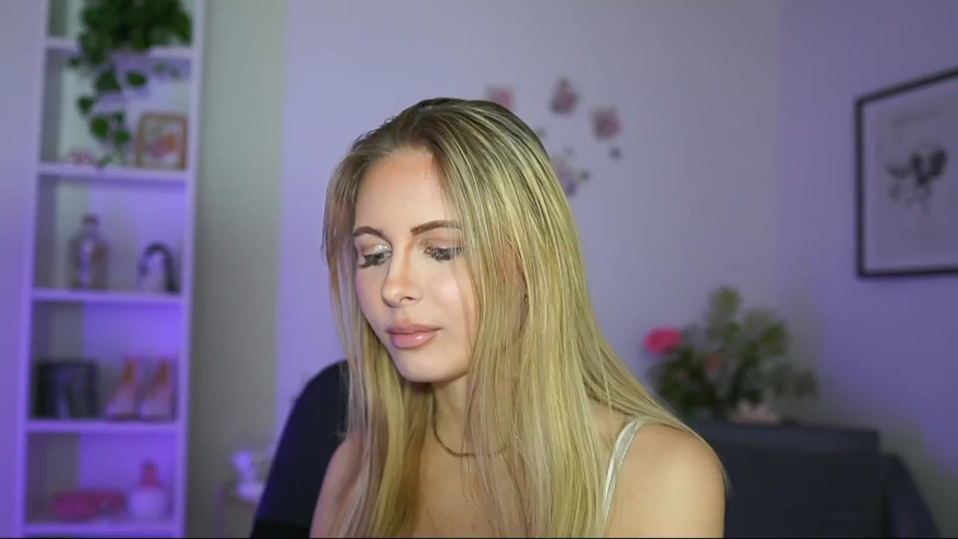 Gallery image thumbnail from Catecrago_'s myfreecams stream on, 02/26/2025, 15:38 image 13 of 20