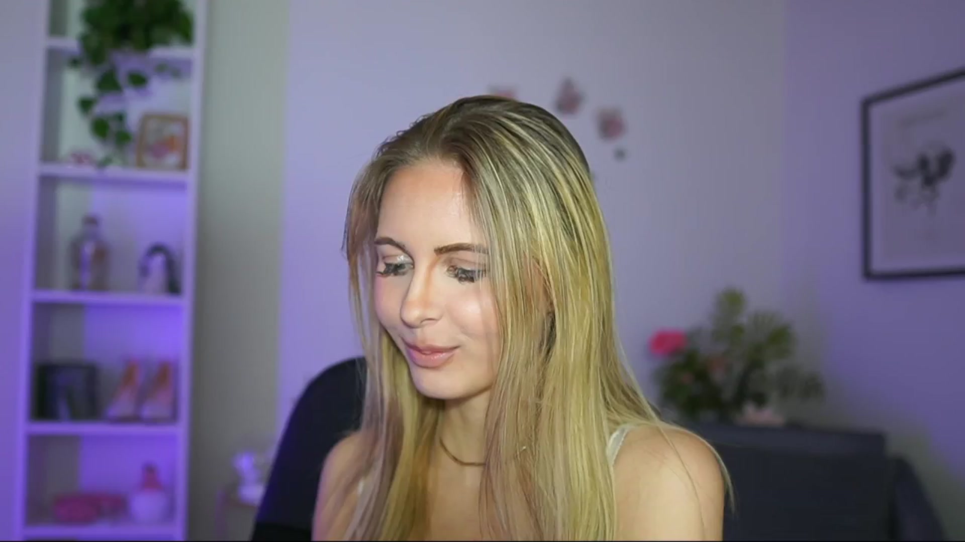 Gallery image thumbnail from Catecrago_'s myfreecams stream on, 02/26/2025, 15:38 image 12 of 20