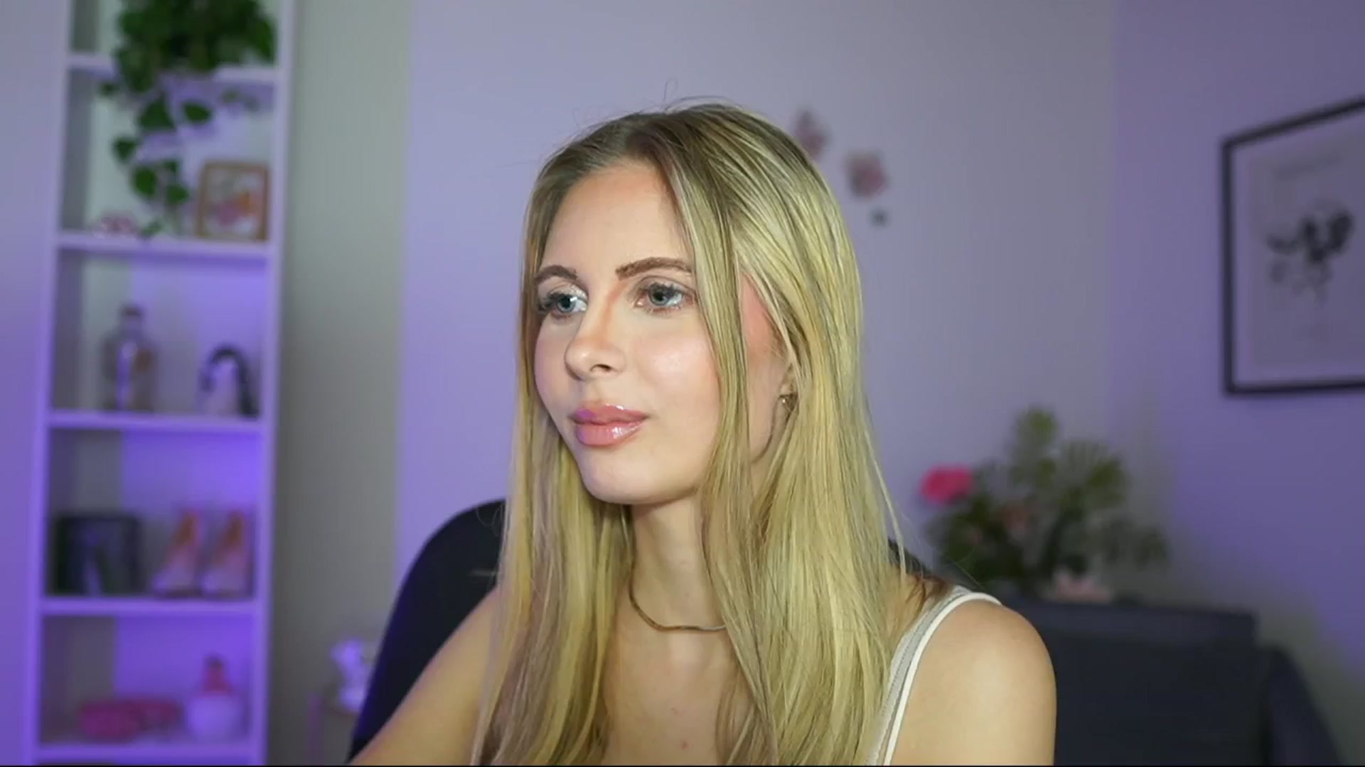 Gallery image thumbnail from Catecrago_'s myfreecams stream on, 02/26/2025, 16:37 image 5 of 20