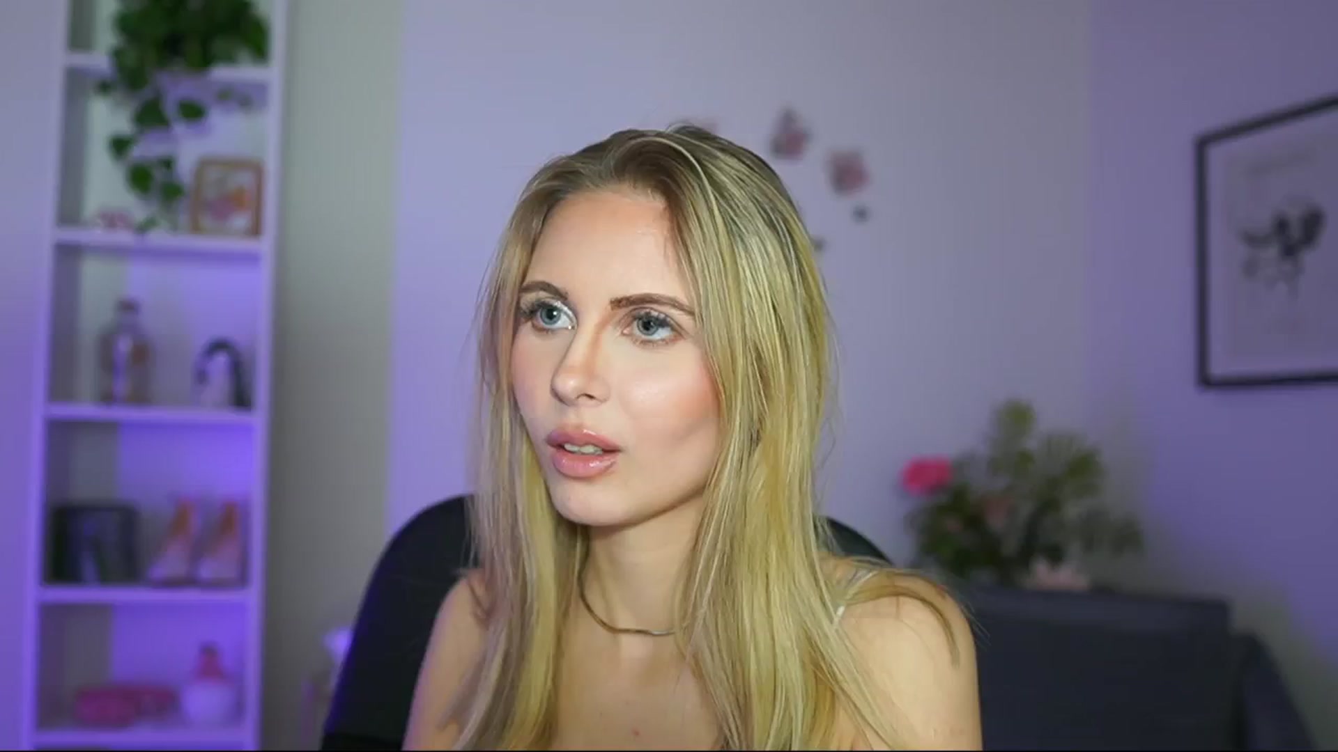 Gallery image thumbnail from Catecrago_'s myfreecams stream on, 02/26/2025, 16:37 image 18 of 20