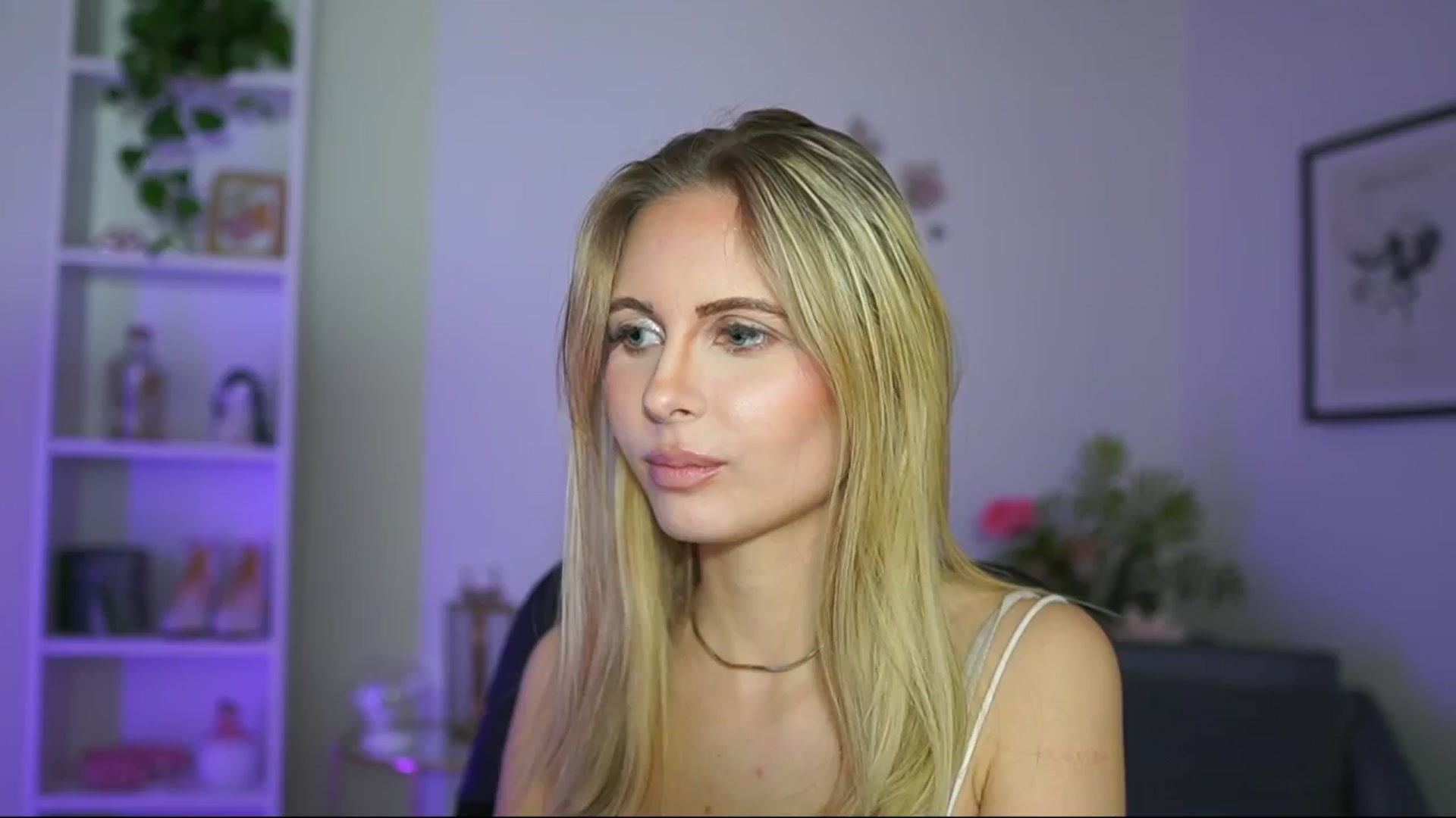 Gallery image thumbnail from Catecrago_'s myfreecams stream on, 02/26/2025, 18:10 image 6 of 20