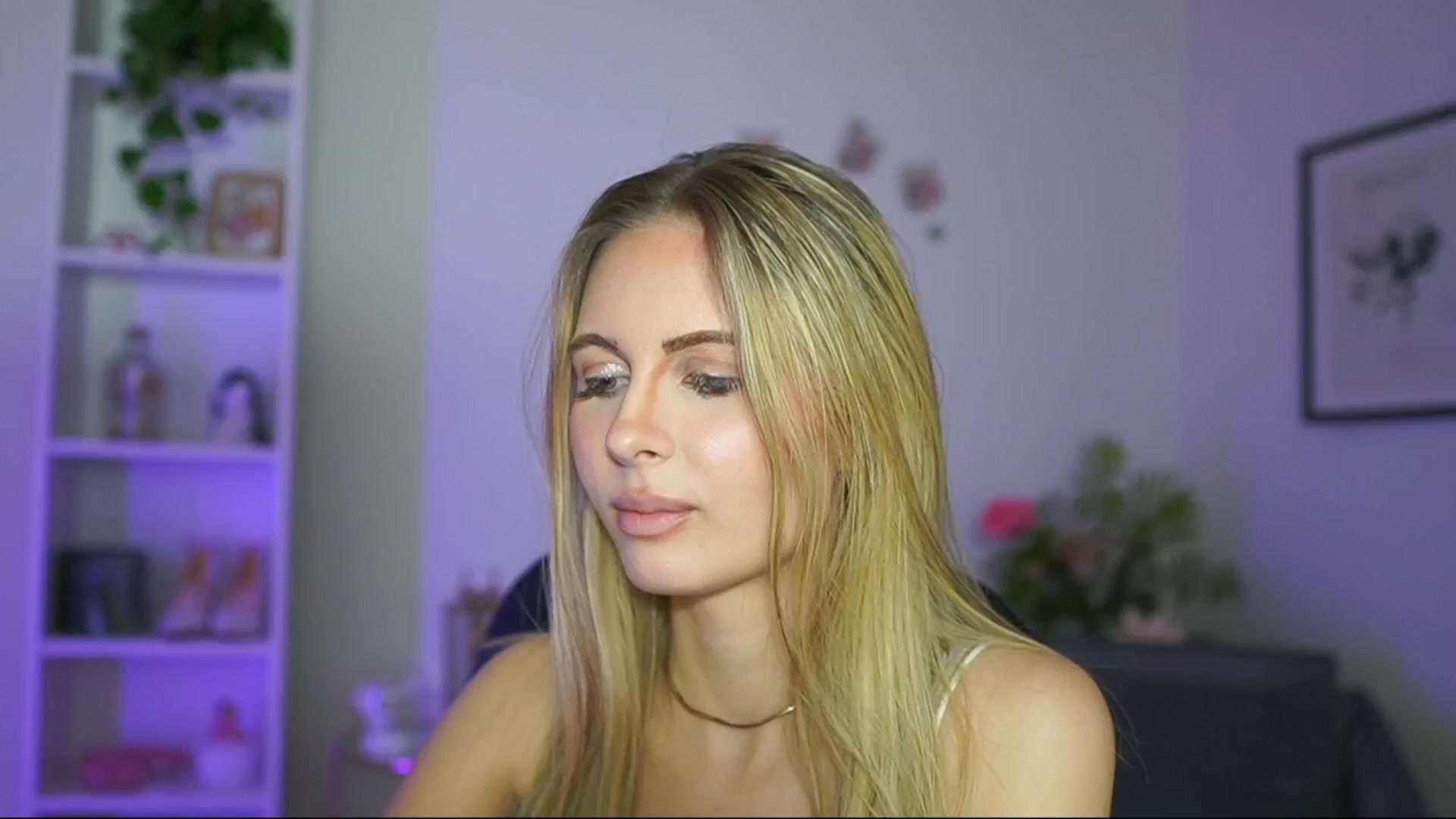 Gallery image thumbnail from Catecrago_'s myfreecams stream on, 02/26/2025, 18:49 image 12 of 20