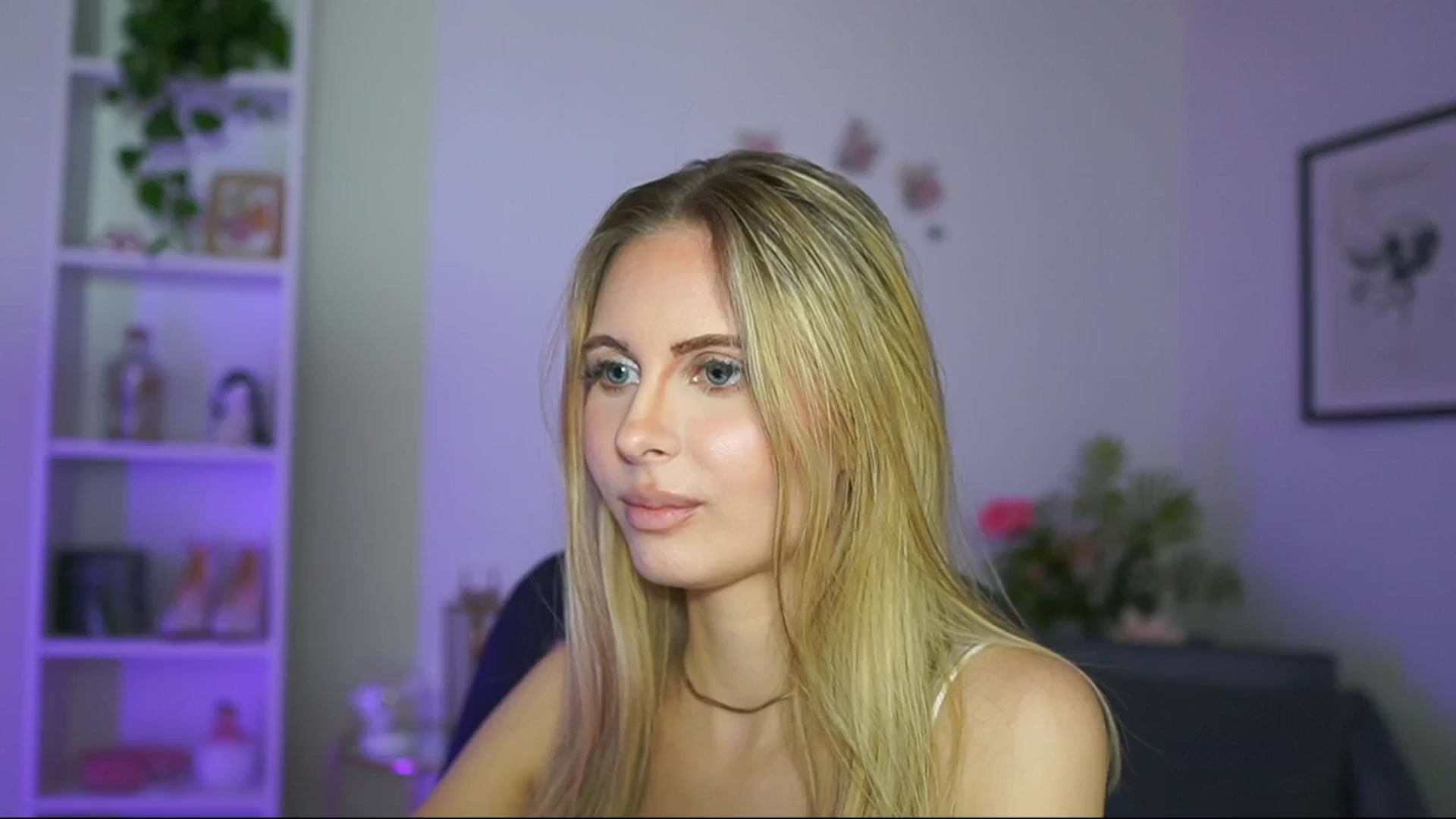 Gallery image thumbnail from Catecrago_'s myfreecams stream on, 02/26/2025, 18:49 image 11 of 20