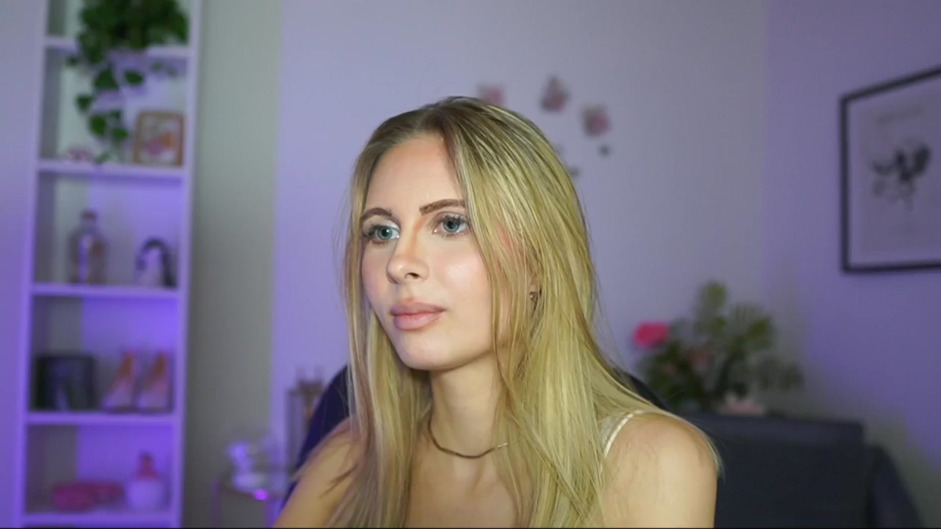 Gallery image thumbnail from Catecrago_'s myfreecams stream on, 02/26/2025, 18:49 image 1 of 20