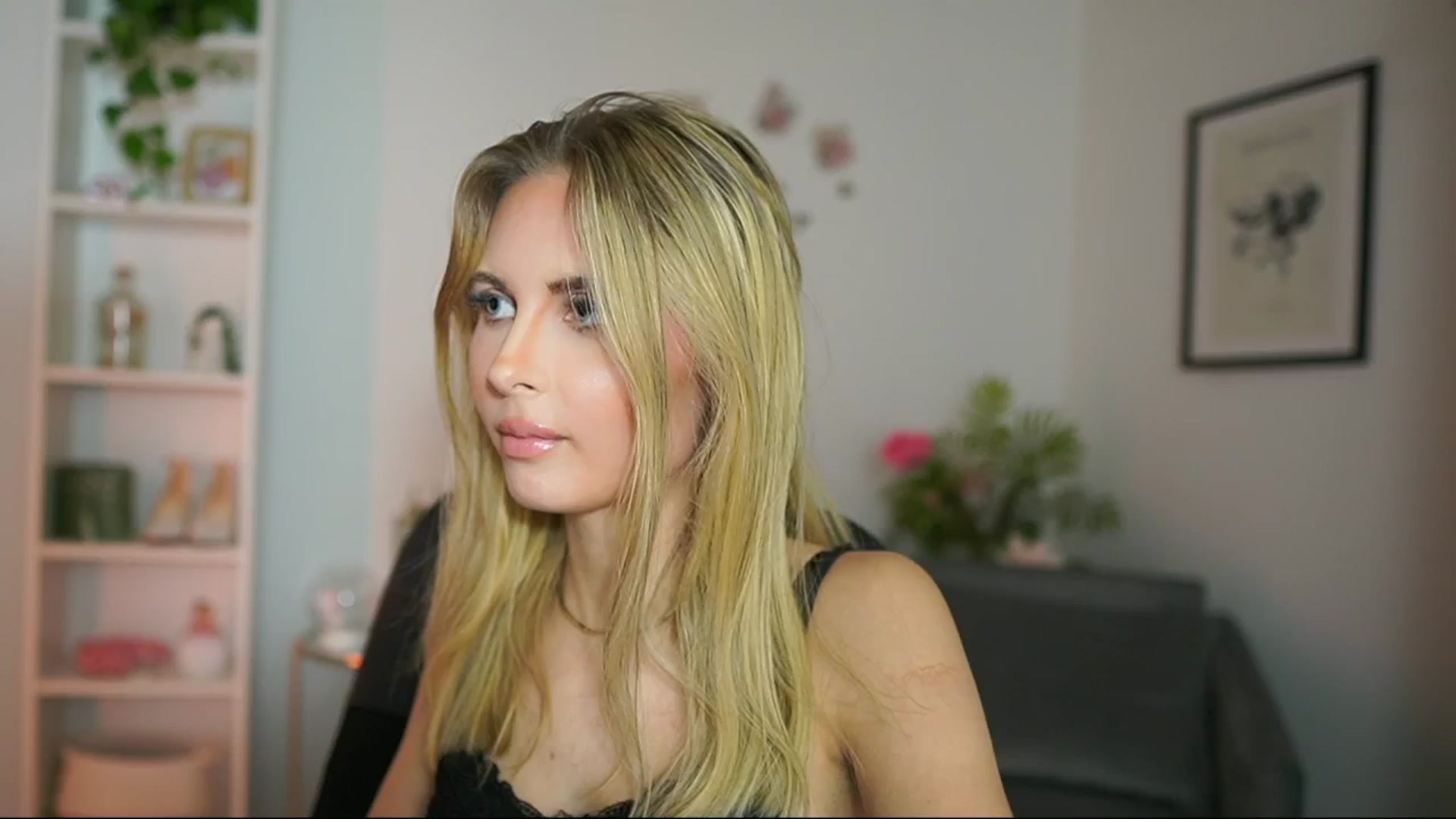 Gallery image thumbnail from Catecrago_'s myfreecams stream on, 02/27/2025, 18:19 image 13 of 20