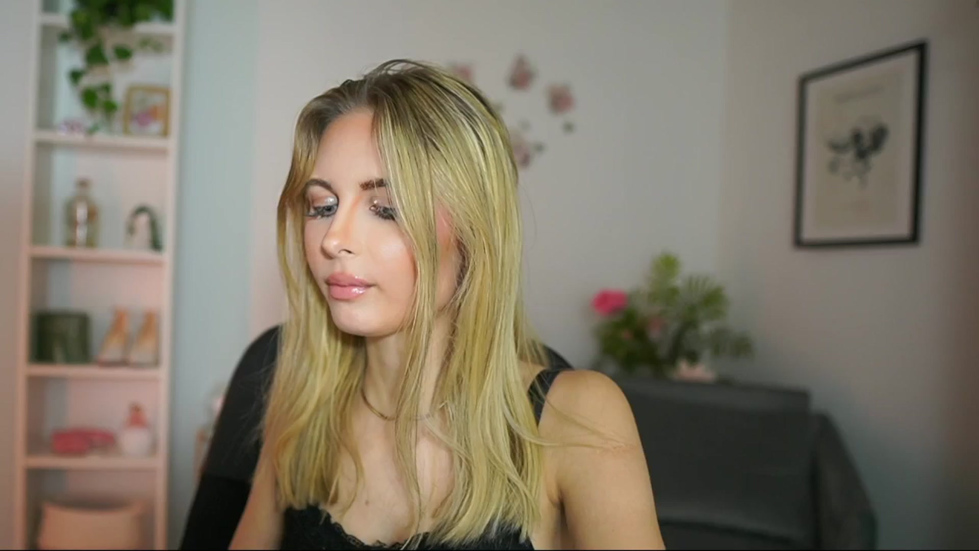 Gallery image thumbnail from Catecrago_'s myfreecams stream on, 02/27/2025, 18:19 image 11 of 20