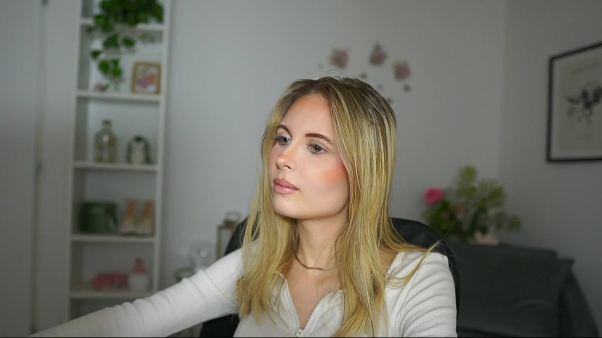 Gallery image thumbnail from Catecrago_'s myfreecams stream on, 02/28/2025, 10:28 image 18 of 20