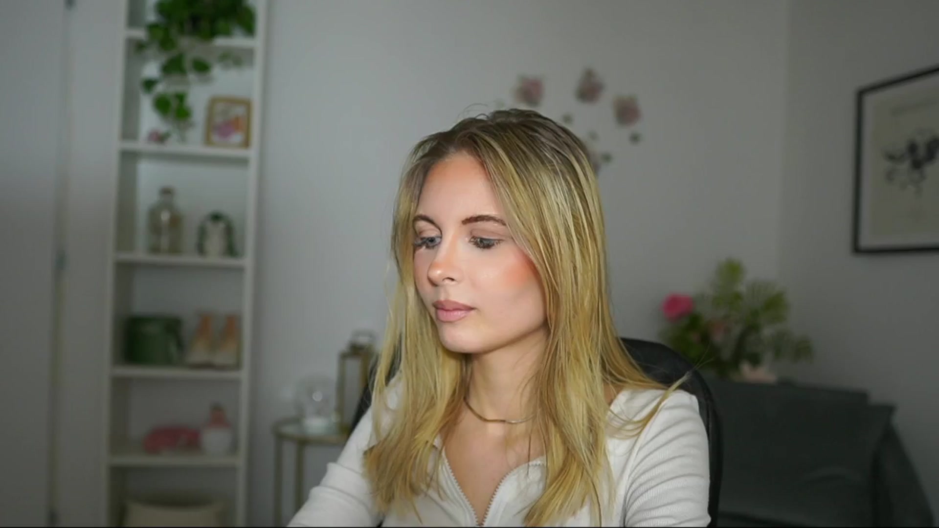 Gallery image thumbnail from Catecrago_'s myfreecams stream on, 02/28/2025, 10:28 image 16 of 20