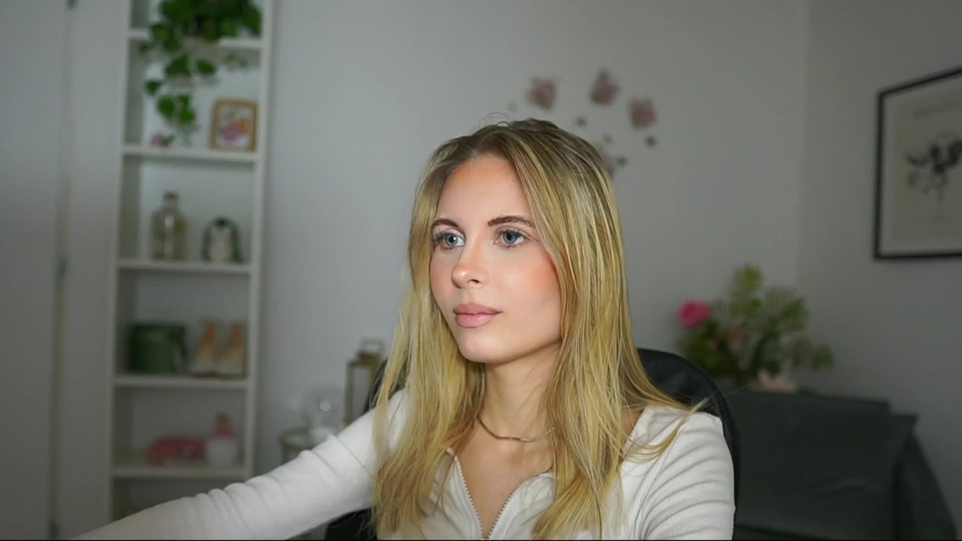 Gallery image thumbnail from Catecrago_'s myfreecams stream on, 02/28/2025, 10:28 image 19 of 20