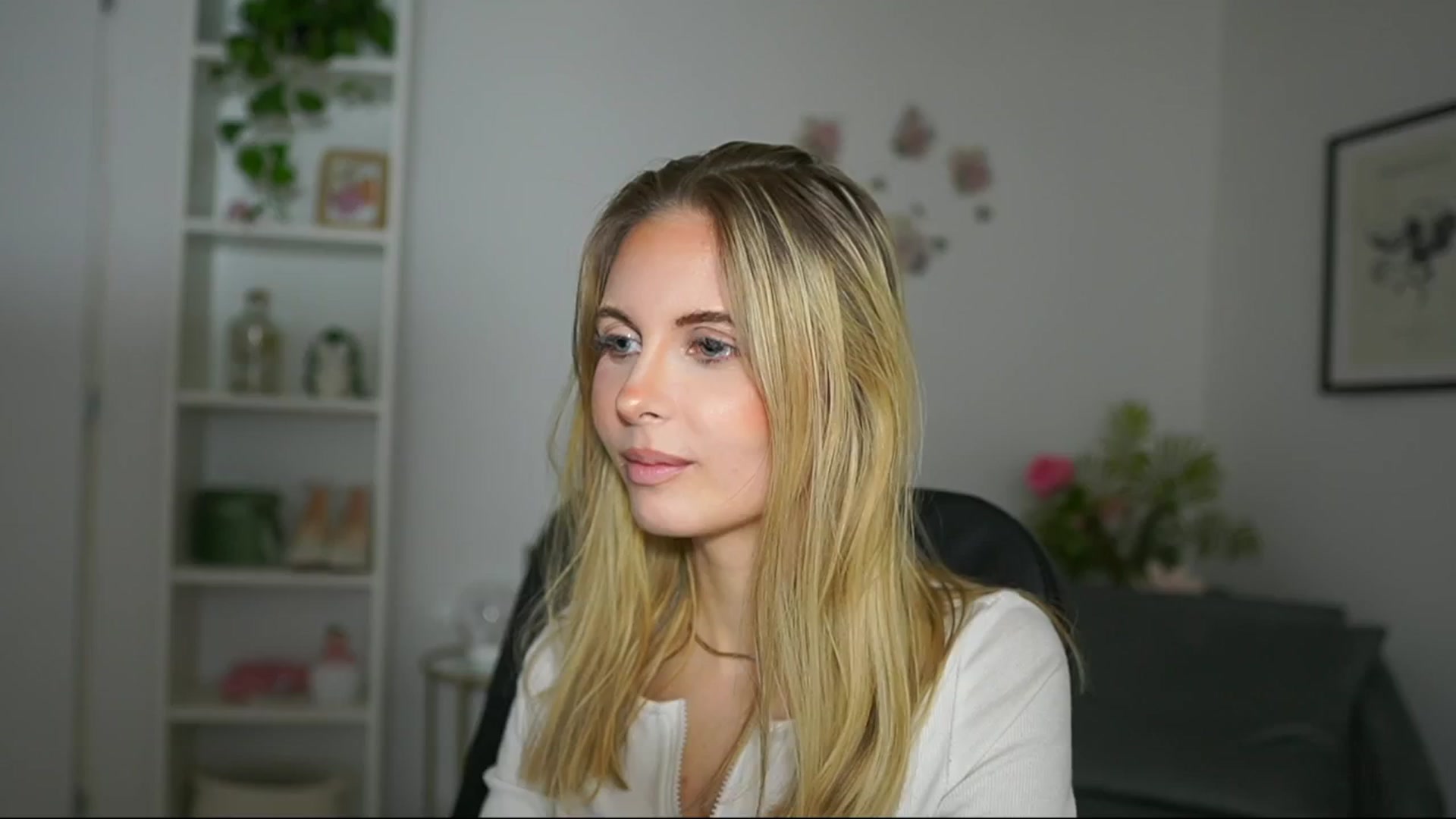 Gallery image thumbnail from Catecrago_'s myfreecams stream on, 02/28/2025, 13:50 image 2 of 20