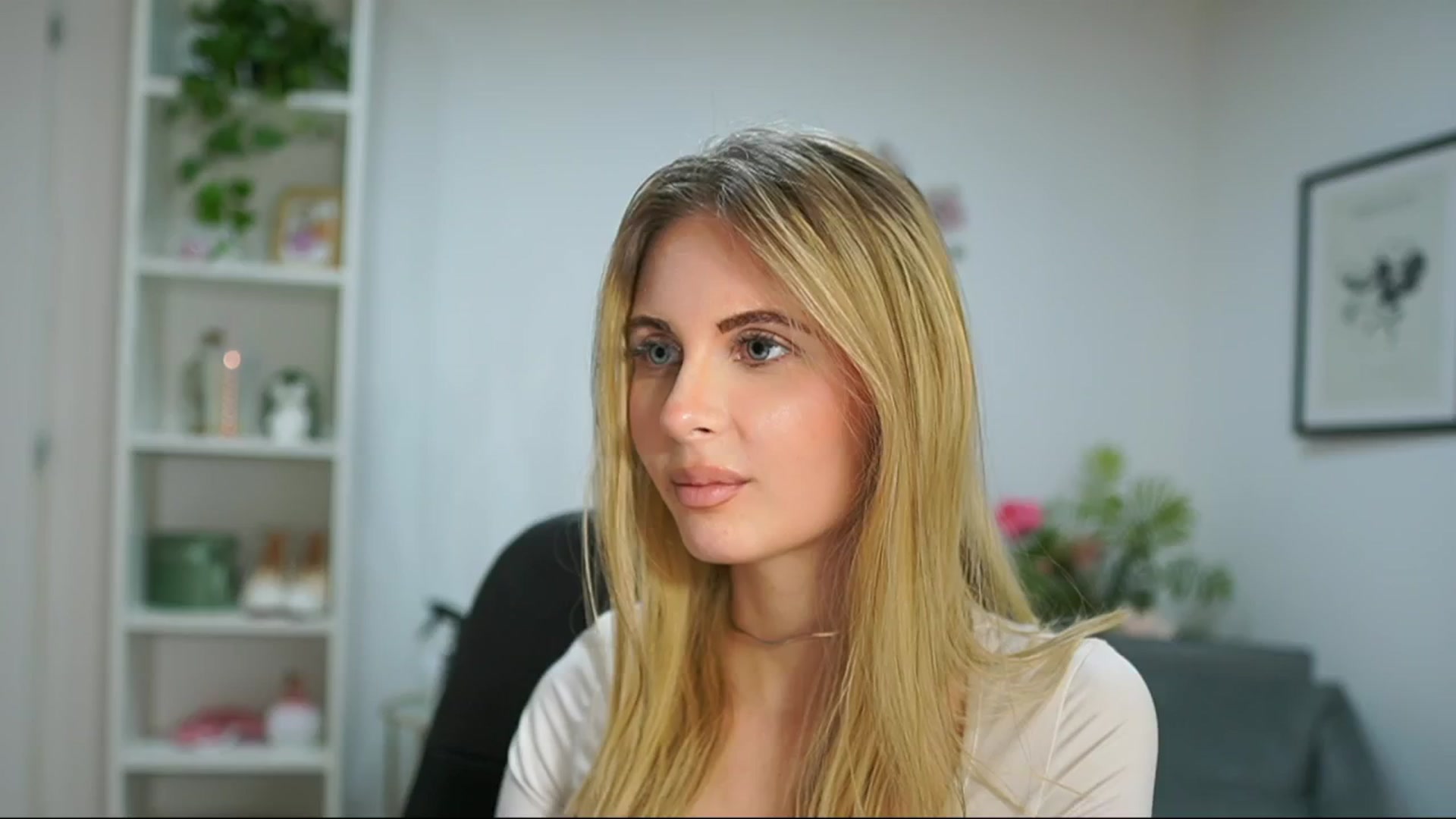 Gallery image thumbnail from Catecrago_'s myfreecams stream on, 03/04/2025, 14:47 image 20 of 20