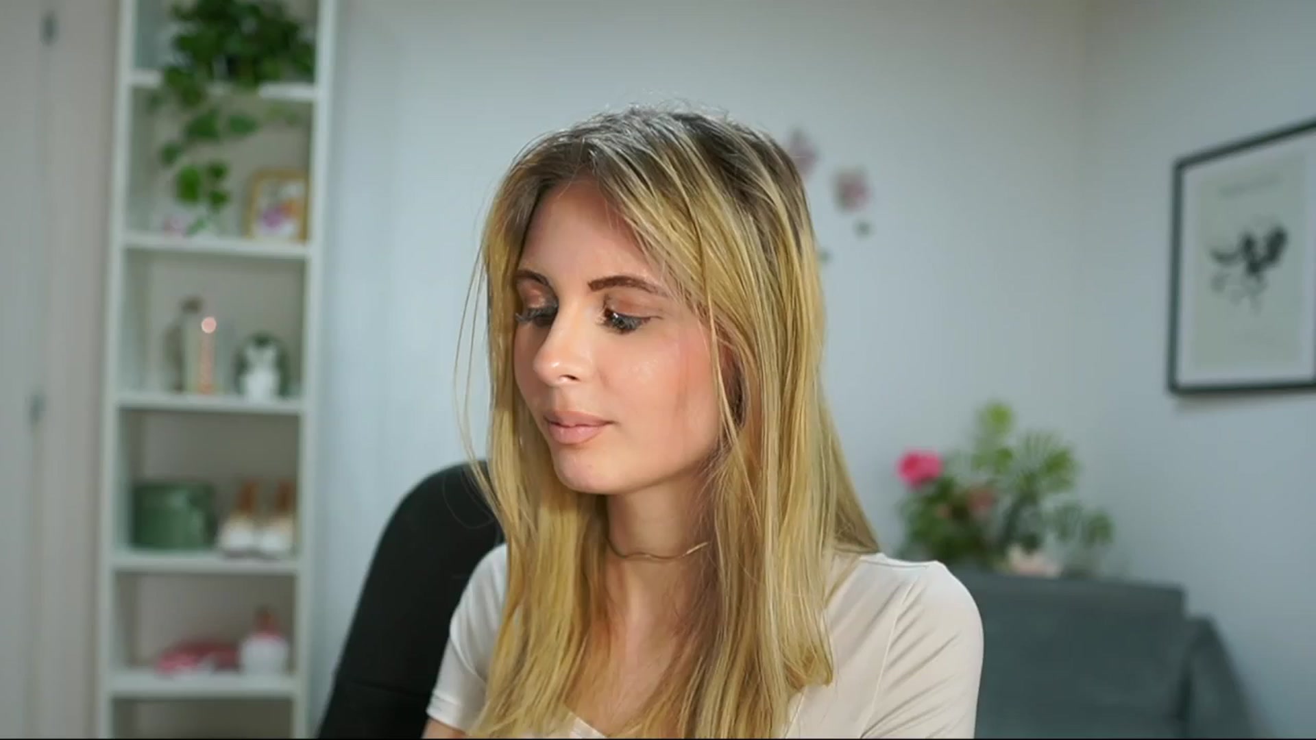 Gallery image thumbnail from Catecrago_'s myfreecams stream on, 03/04/2025, 16:59 image 10 of 20