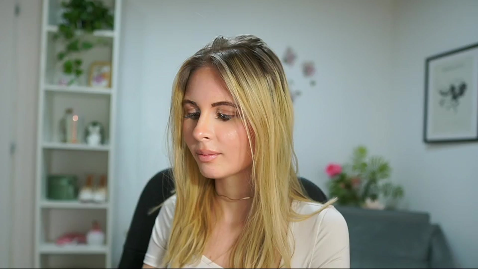 Gallery image thumbnail from Catecrago_'s myfreecams stream on, 03/04/2025, 18:49 image 8 of 20