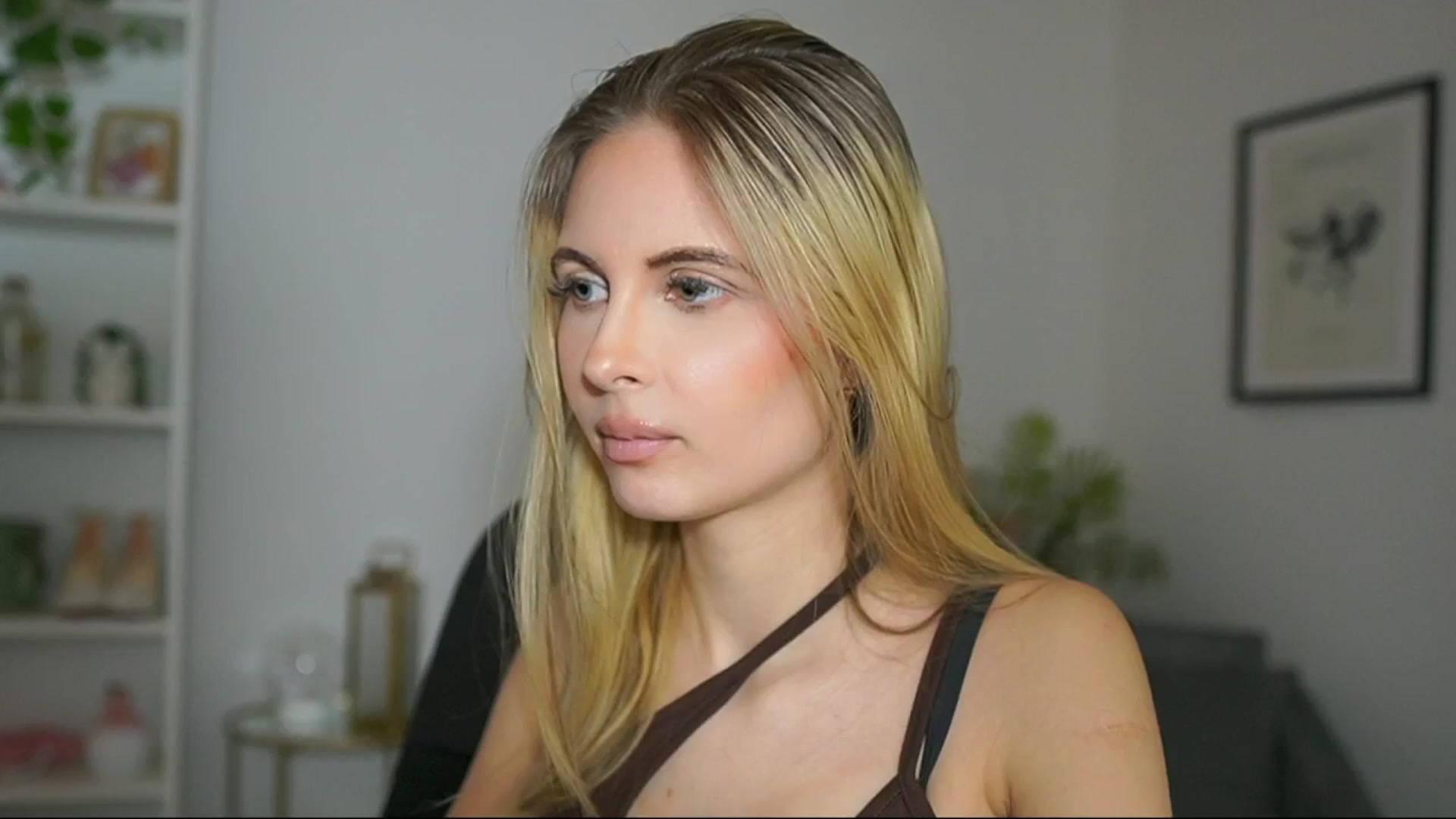 Gallery image thumbnail from Catecrago_'s myfreecams stream on, 03/05/2025, 15:38 image 12 of 20