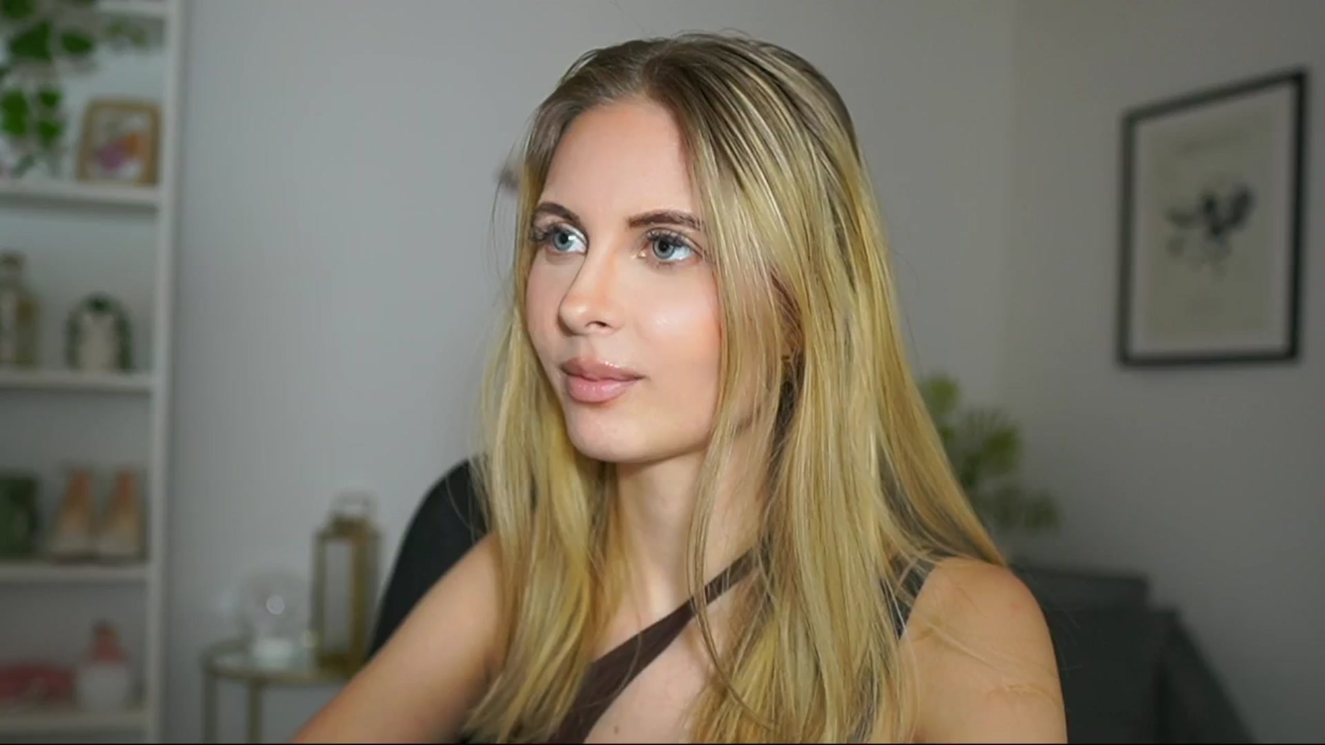 Gallery image thumbnail from Catecrago_'s myfreecams stream on, 03/05/2025, 15:38 image 1 of 20
