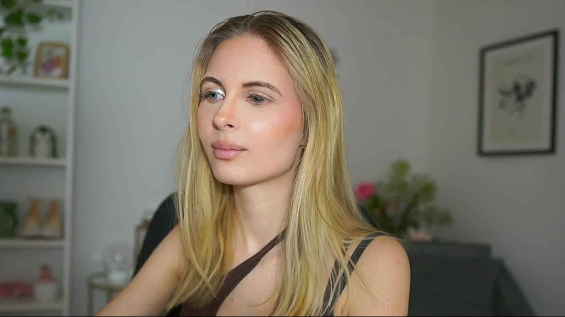 Gallery image thumbnail from Catecrago_'s myfreecams stream on, 03/05/2025, 15:38 image 7 of 20