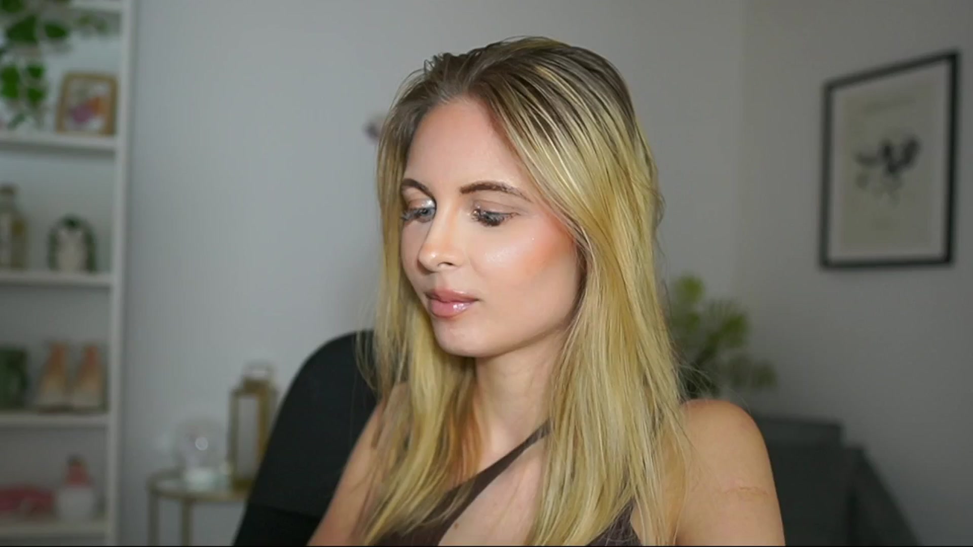 Gallery image thumbnail from Catecrago_'s myfreecams stream on, 03/05/2025, 17:26 image 11 of 20