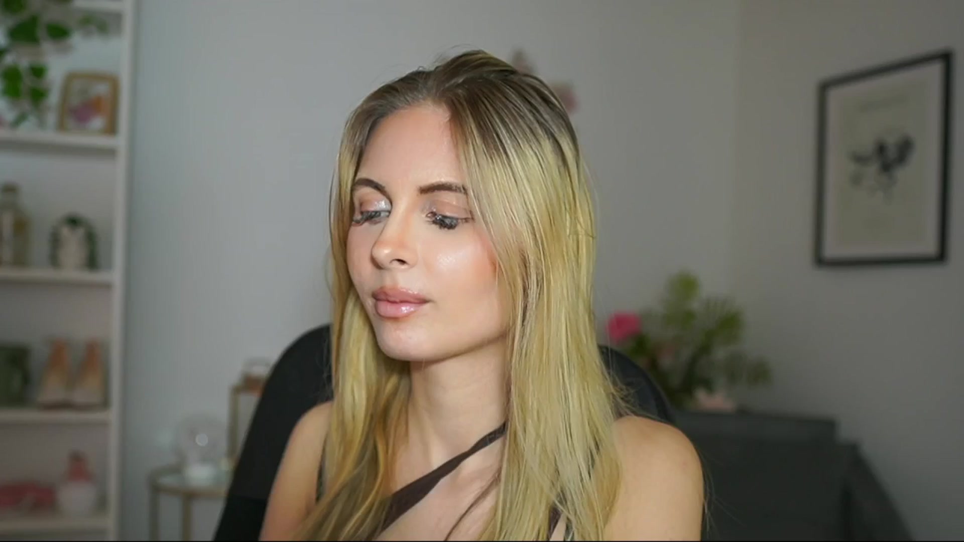 Gallery image thumbnail from Catecrago_'s myfreecams stream on, 03/05/2025, 18:49 image 17 of 20