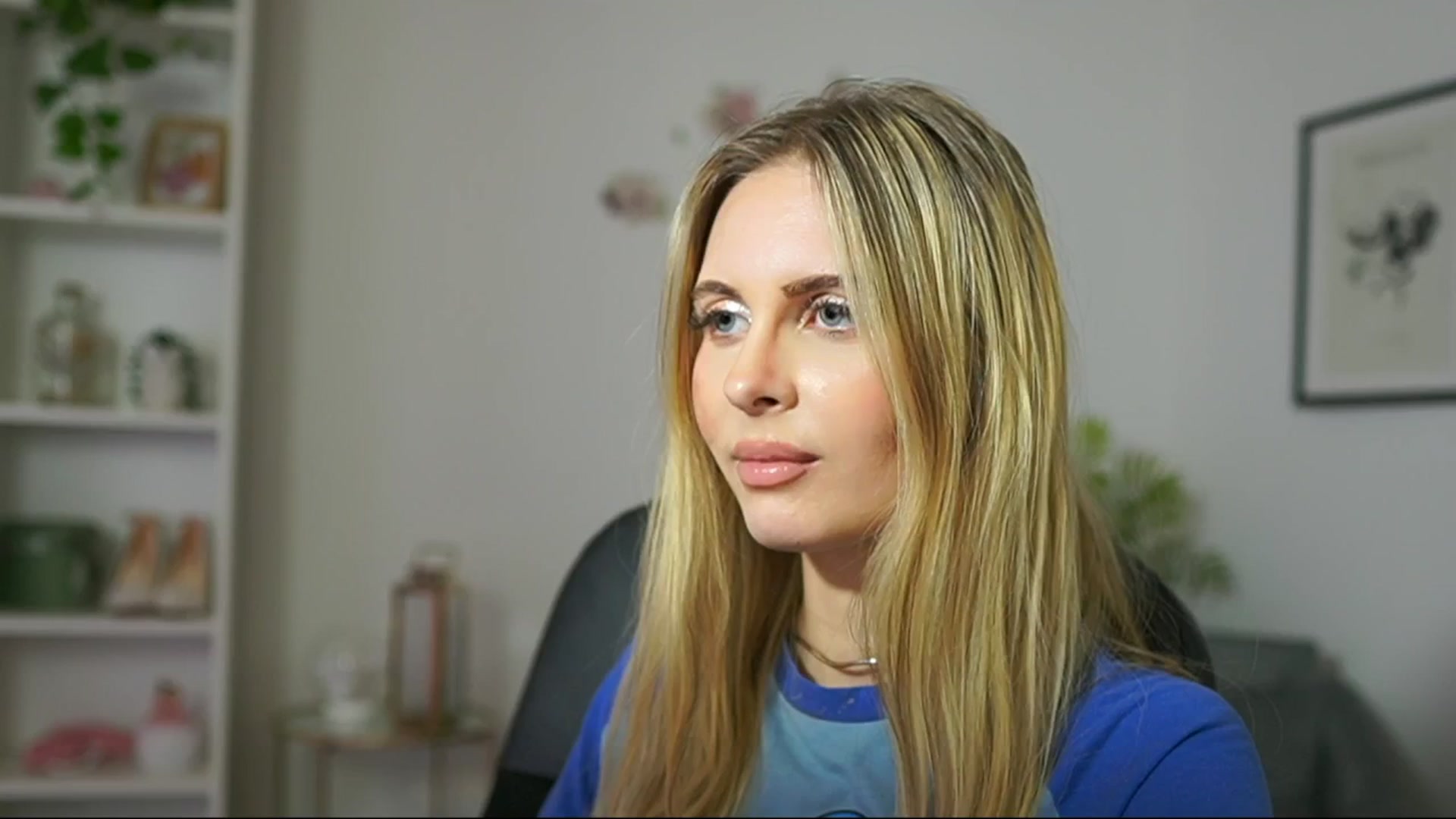 Gallery image thumbnail from Catecrago_'s myfreecams stream on, 03/06/2025, 18:43 image 7 of 20
