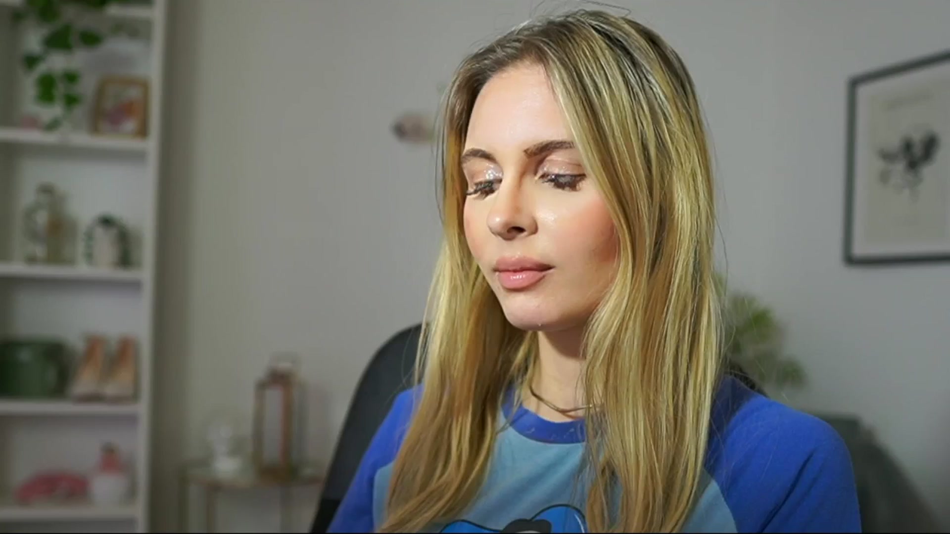 Gallery image thumbnail from Catecrago_'s myfreecams stream on, 03/06/2025, 18:43 image 13 of 20