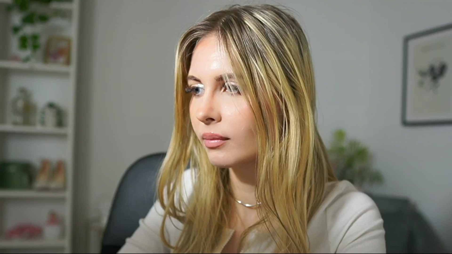 Gallery image thumbnail from Catecrago_'s myfreecams stream on, 03/07/2025, 09:59 image 4 of 20