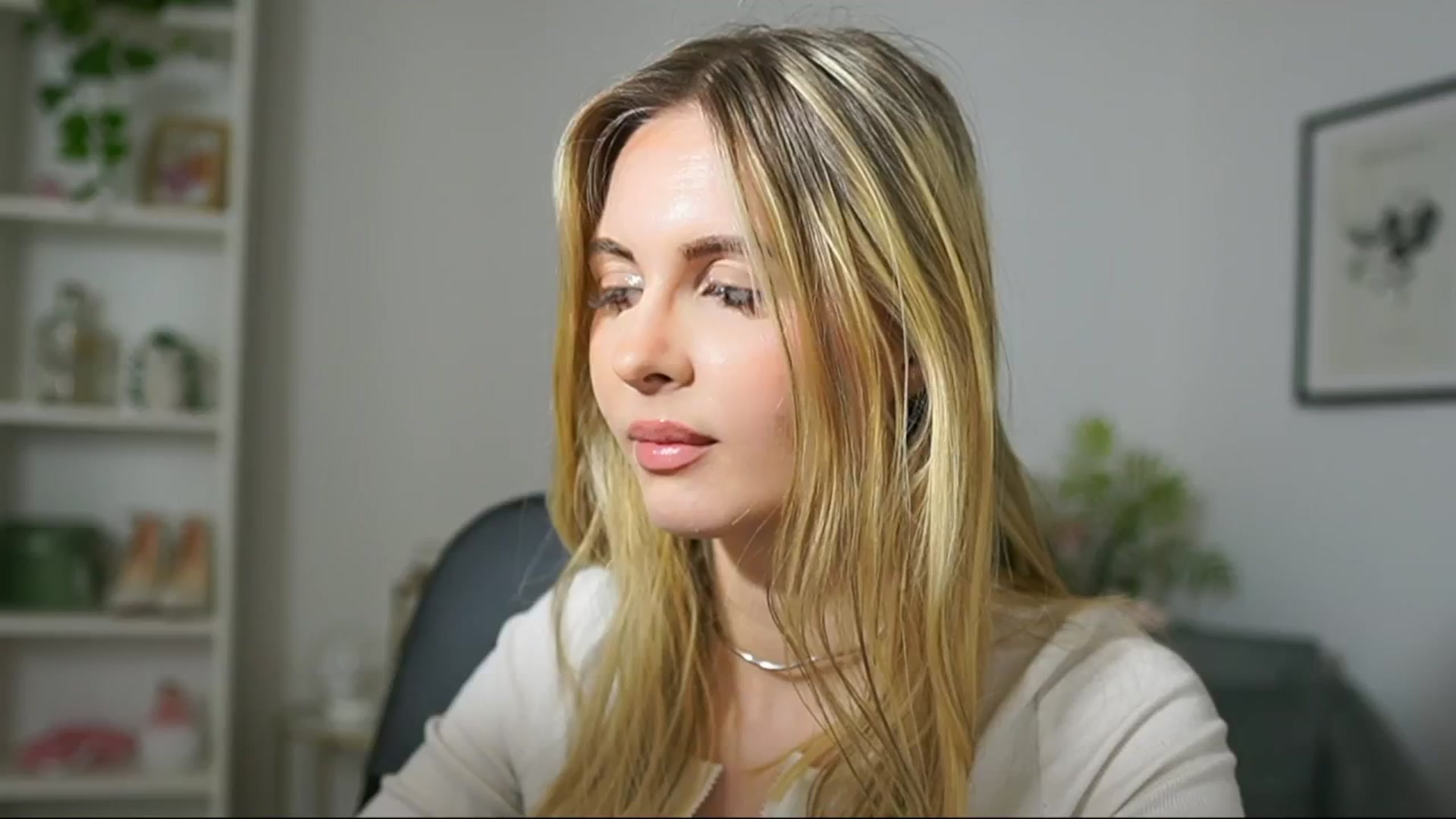 Gallery image thumbnail from Catecrago_'s myfreecams stream on, 03/07/2025, 09:59 image 1 of 20