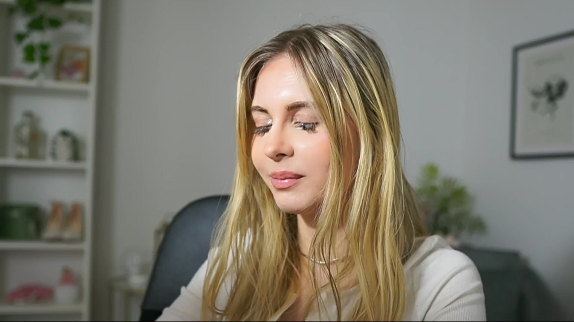 Gallery image thumbnail from Catecrago_'s myfreecams stream on, 03/07/2025, 09:59 image 15 of 20