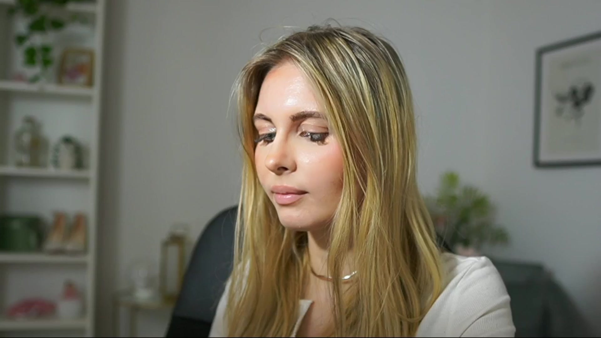 Gallery image thumbnail from Catecrago_'s myfreecams stream on, 03/07/2025, 12:44 image 18 of 20