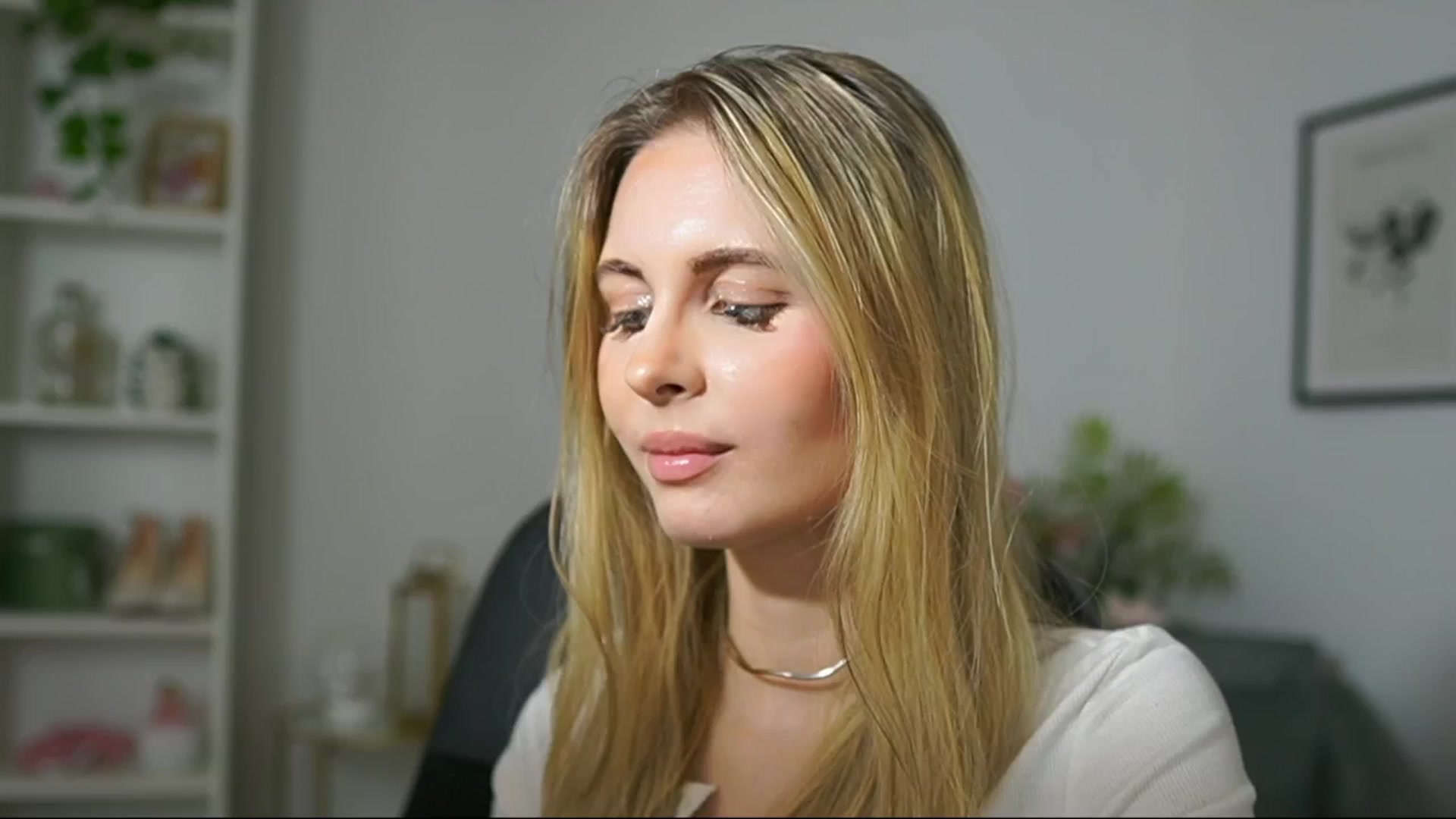 Gallery image thumbnail from Catecrago_'s myfreecams stream on, 03/07/2025, 13:49 image 15 of 20