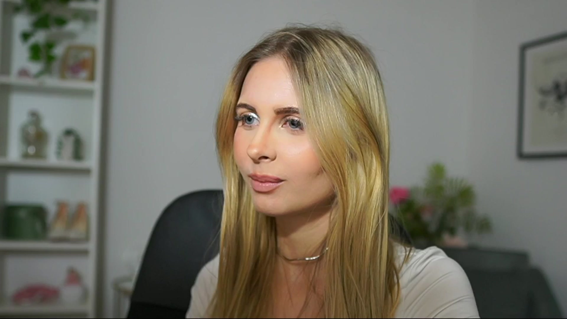 Gallery image thumbnail from Catecrago_'s myfreecams stream on, 03/08/2025, 14:26 image 20 of 20
