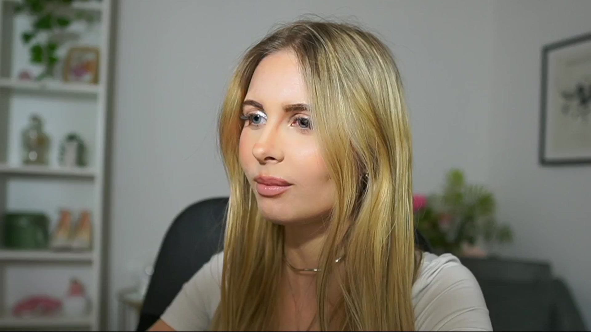 Gallery image thumbnail from Catecrago_'s myfreecams stream on, 03/08/2025, 14:26 image 12 of 20
