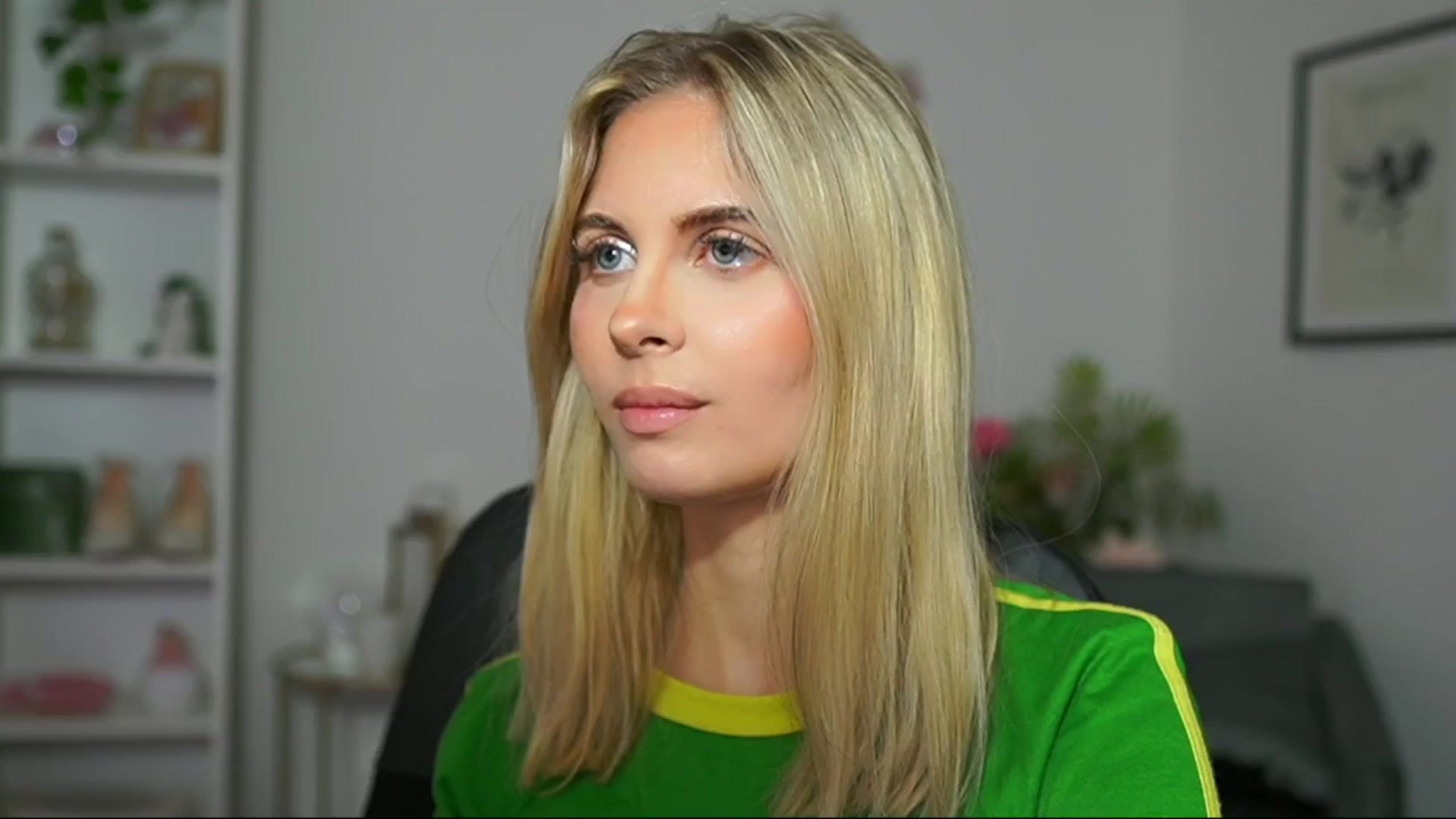 Gallery image thumbnail from Catecrago_'s myfreecams stream on, 03/14/2025, 13:06 image 16 of 20
