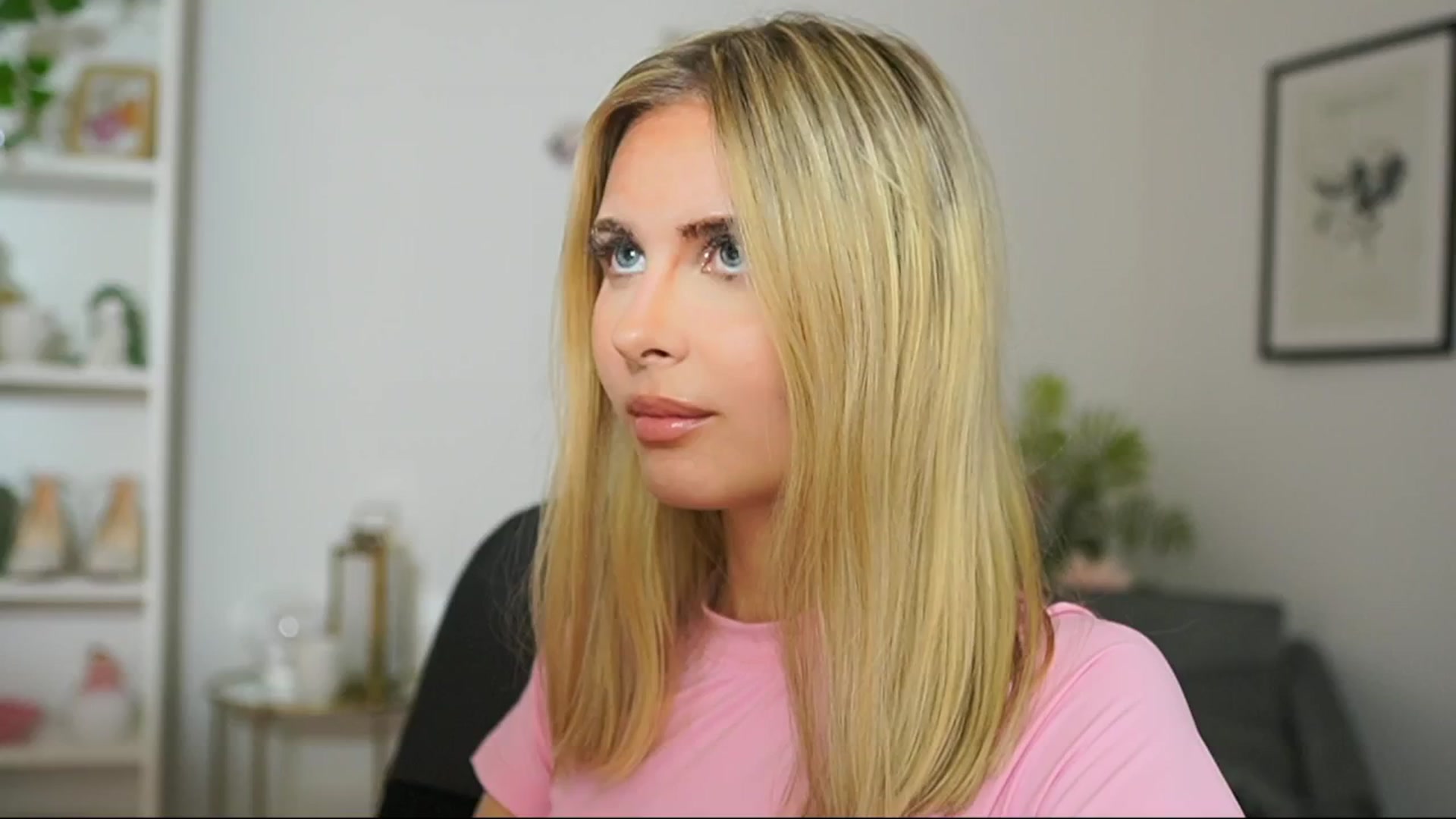 Gallery image thumbnail from Catecrago_'s myfreecams stream on, 03/15/2025, 15:00 image 5 of 20