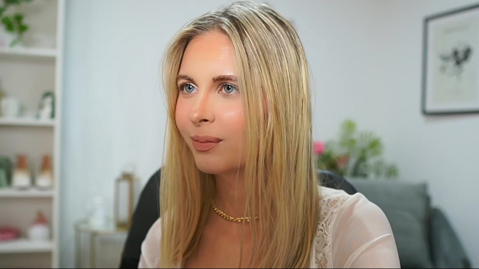 Gallery image thumbnail from Catecrago_'s myfreecams stream on, 03/21/2025, 12:22 image 13 of 20
