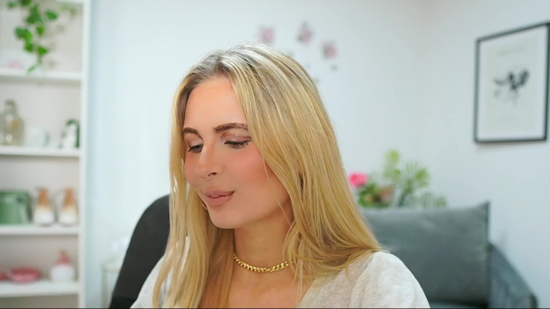 Gallery image thumbnail from Catecrago_'s myfreecams stream on, 03/27/2025, 17:21 image 17 of 20