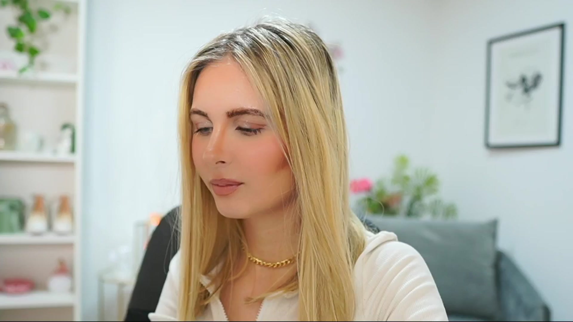 Gallery image thumbnail from Catecrago_'s myfreecams stream on, 04/02/2025, 13:19 image 1 of 20