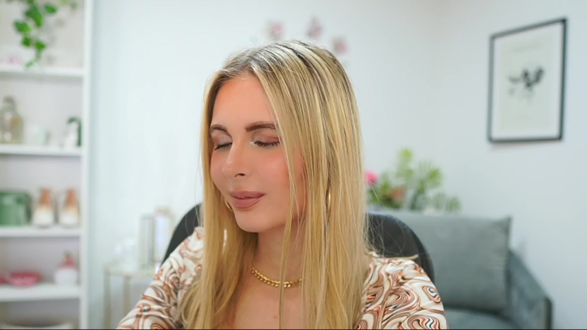 Gallery image thumbnail from Catecrago_'s myfreecams stream on, 04/03/2025, 14:23 image 14 of 20