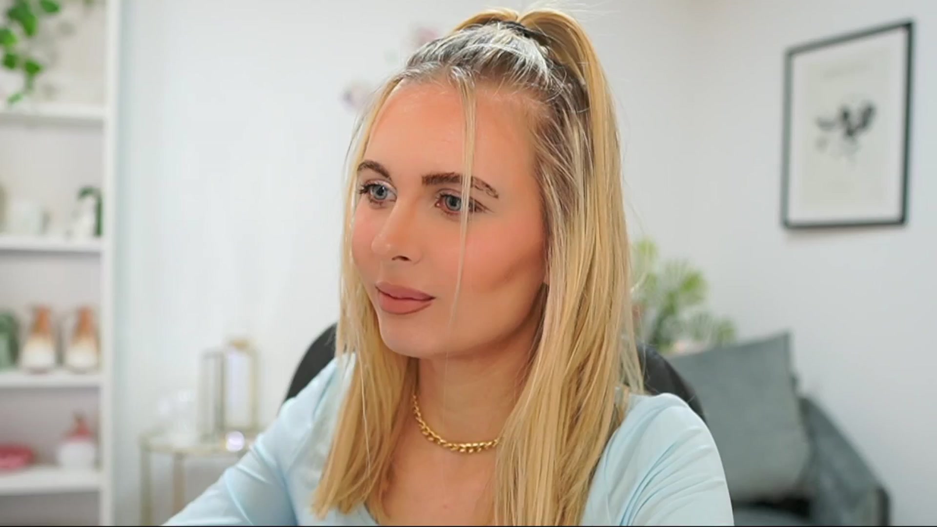 Gallery image thumbnail from Catecrago_'s myfreecams stream on, 04/06/2025, 08:36 image 7 of 20