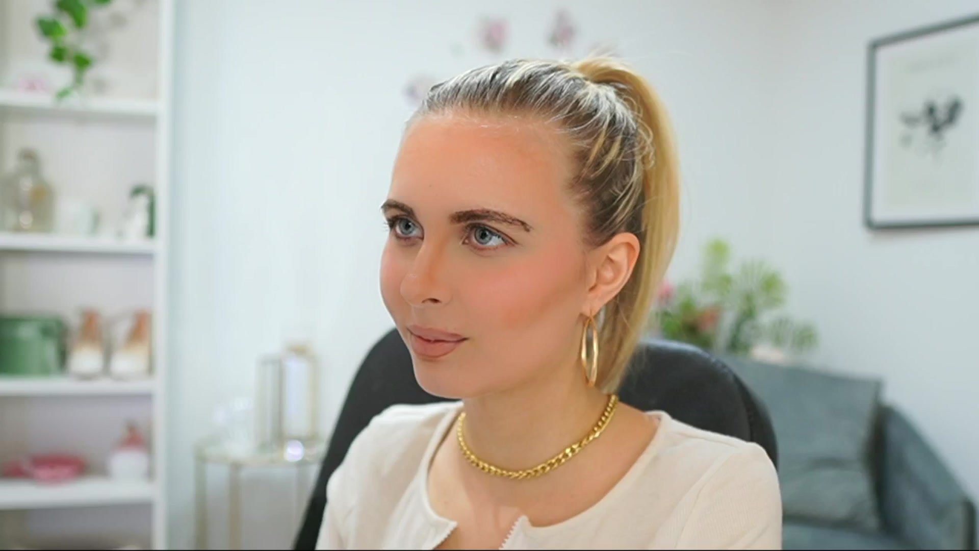 Gallery image thumbnail from Catecrago_'s myfreecams stream on, 04/07/2025, 16:59 image 8 of 20