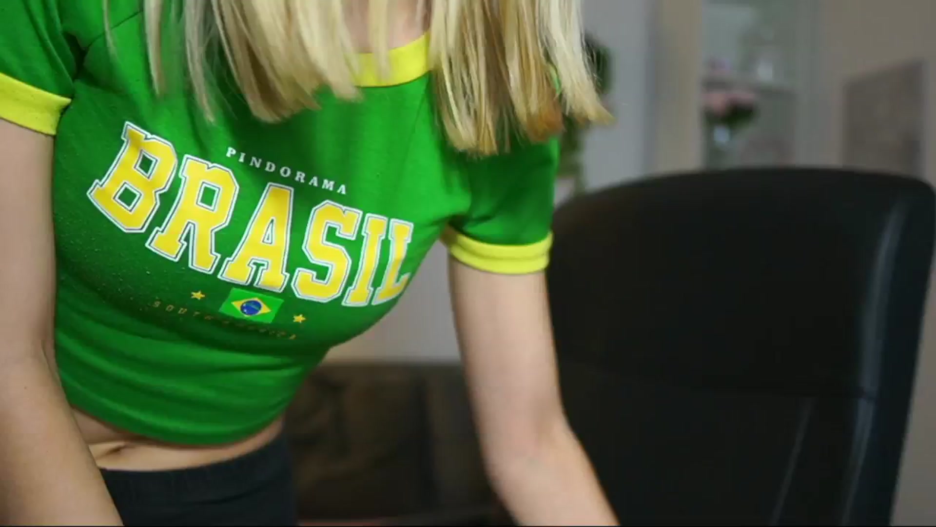 Gallery image thumbnail from Catecrago_'s myfreecams stream on, 04/23/2025, 15:12 image 2 of 20