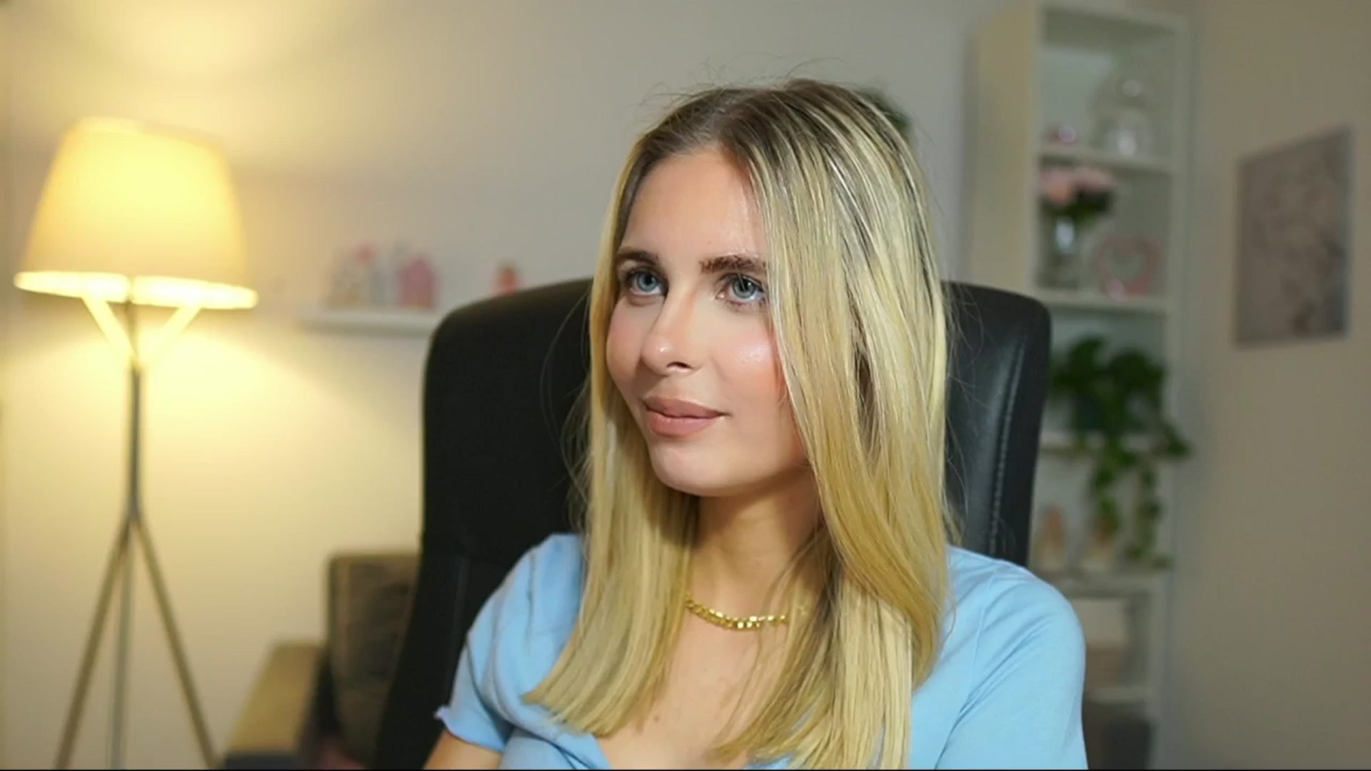 Gallery image thumbnail from Catecrago_'s myfreecams stream on, 04/28/2025, 14:59 image 4 of 20