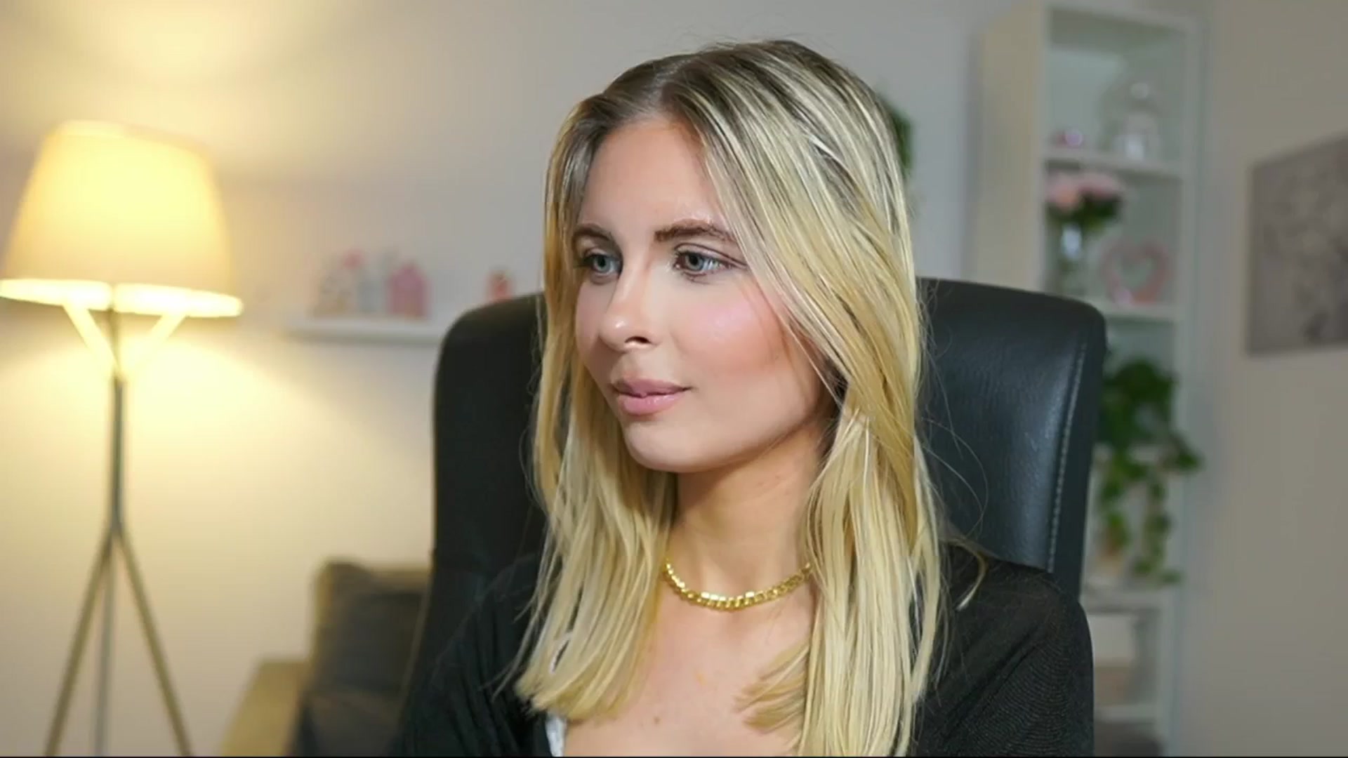 Gallery image thumbnail from Catecrago_'s myfreecams stream on, 04/29/2025, 13:05 image 3 of 20