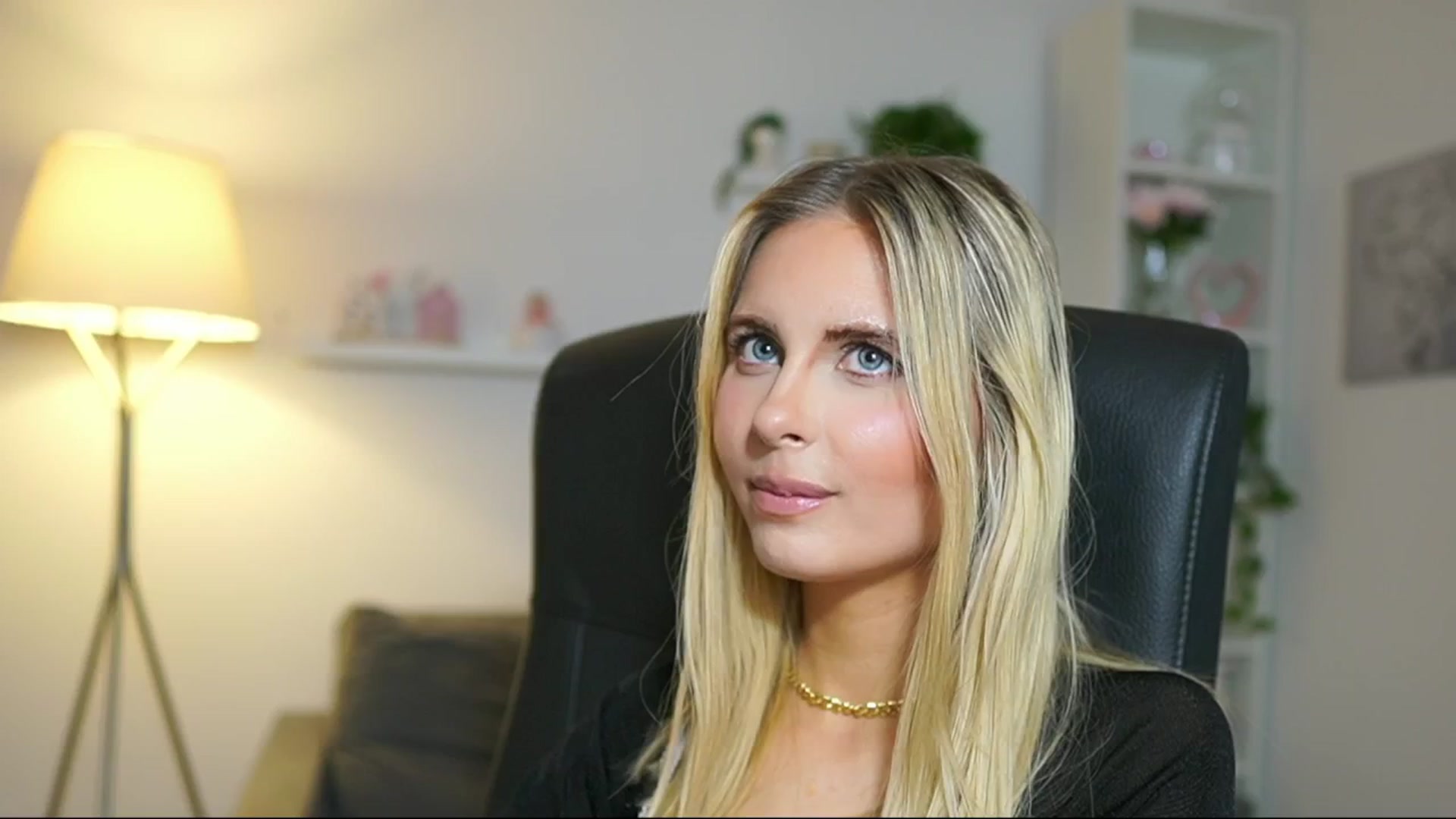 Gallery image thumbnail from Catecrago_'s myfreecams stream on, 04/29/2025, 16:16 image 20 of 20