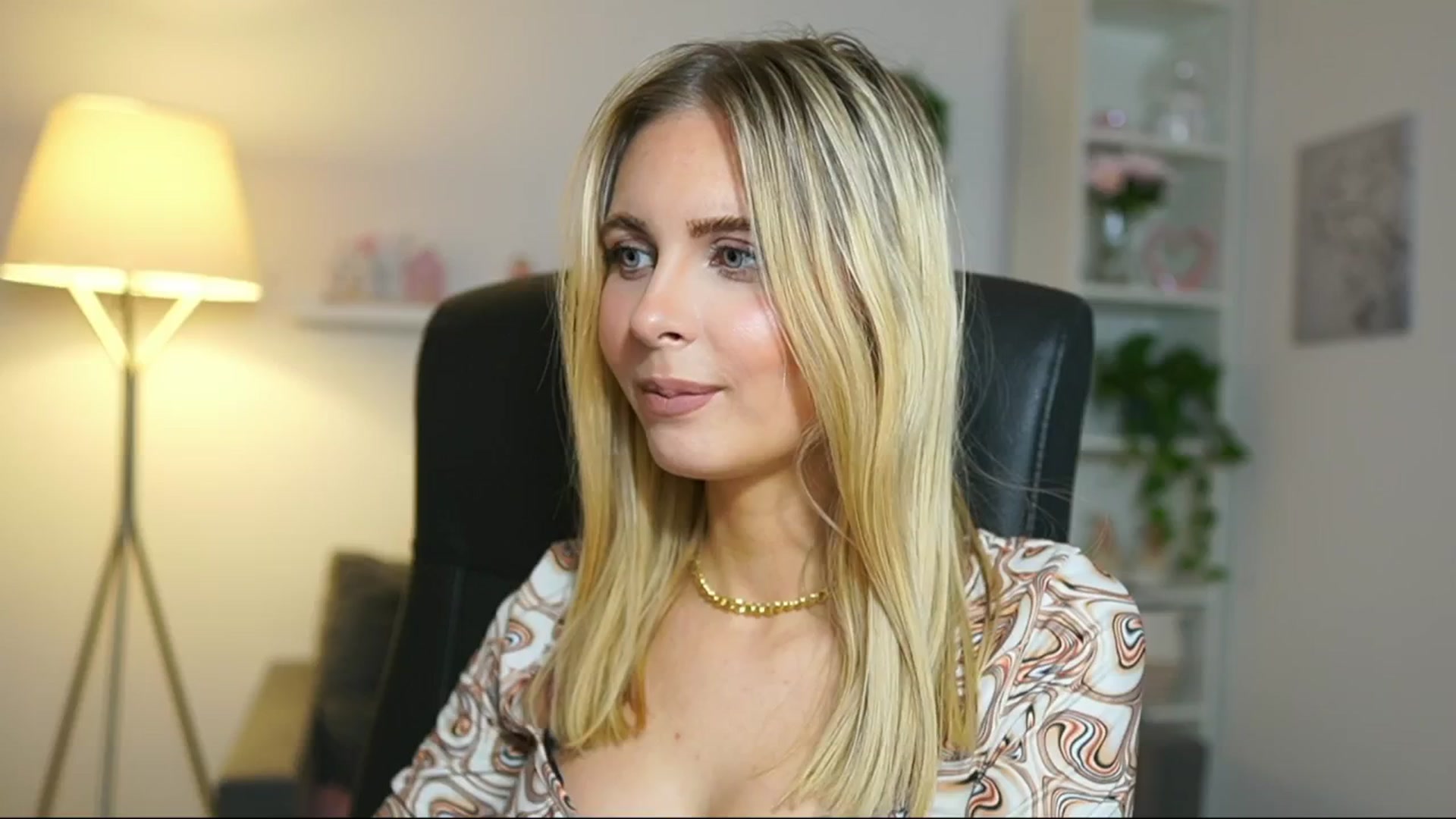Gallery image thumbnail from Catecrago_'s myfreecams stream on, 05/06/2025, 14:21 image 3 of 20